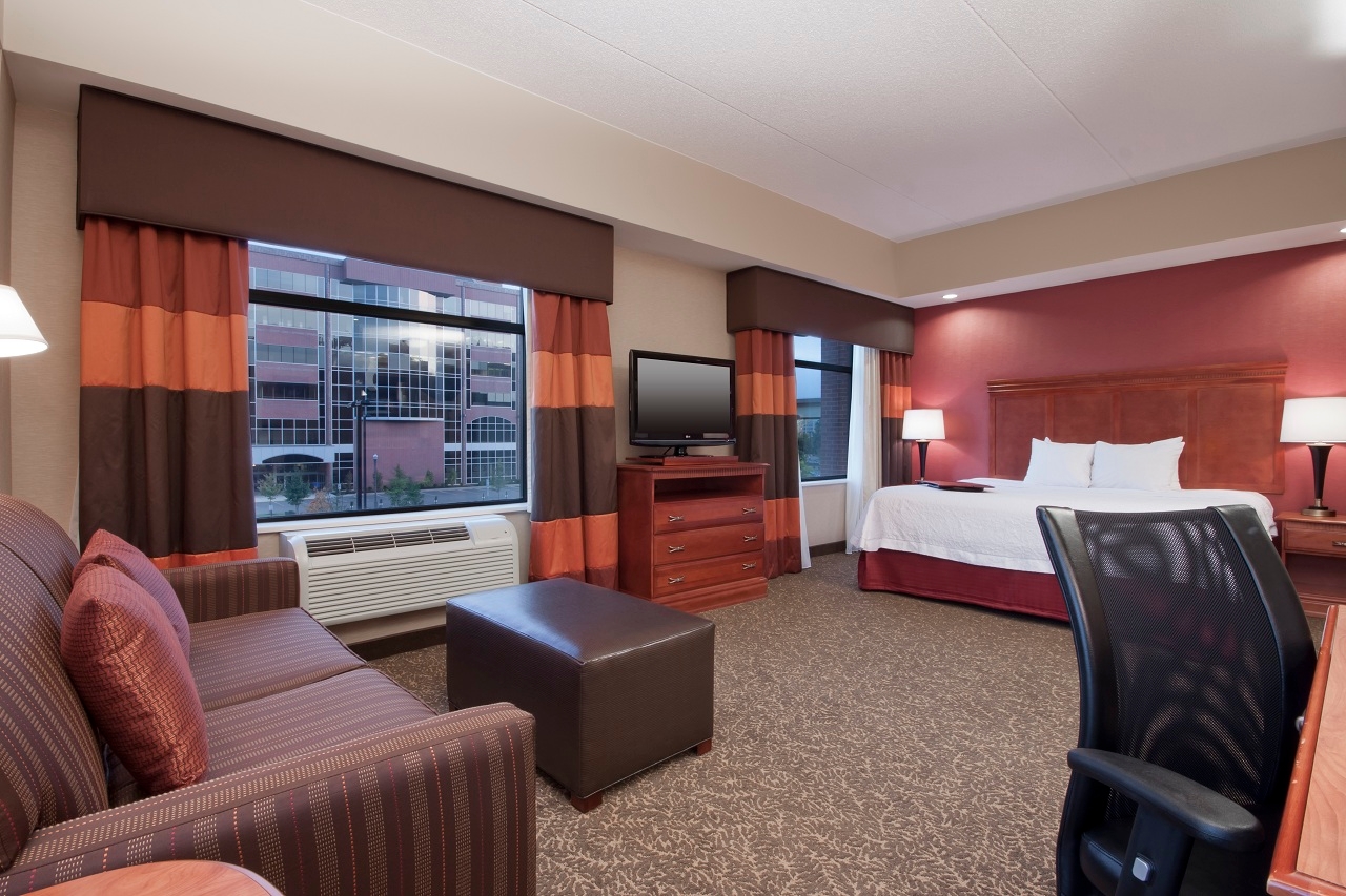 Hampton Inn & Suites PittsburghDowntown in Pittsburgh, PA (412) 2884...