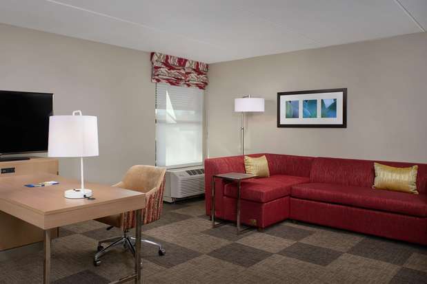 Images Hampton Inn & Suites Phoenix/Scottsdale on Shea Boulevard