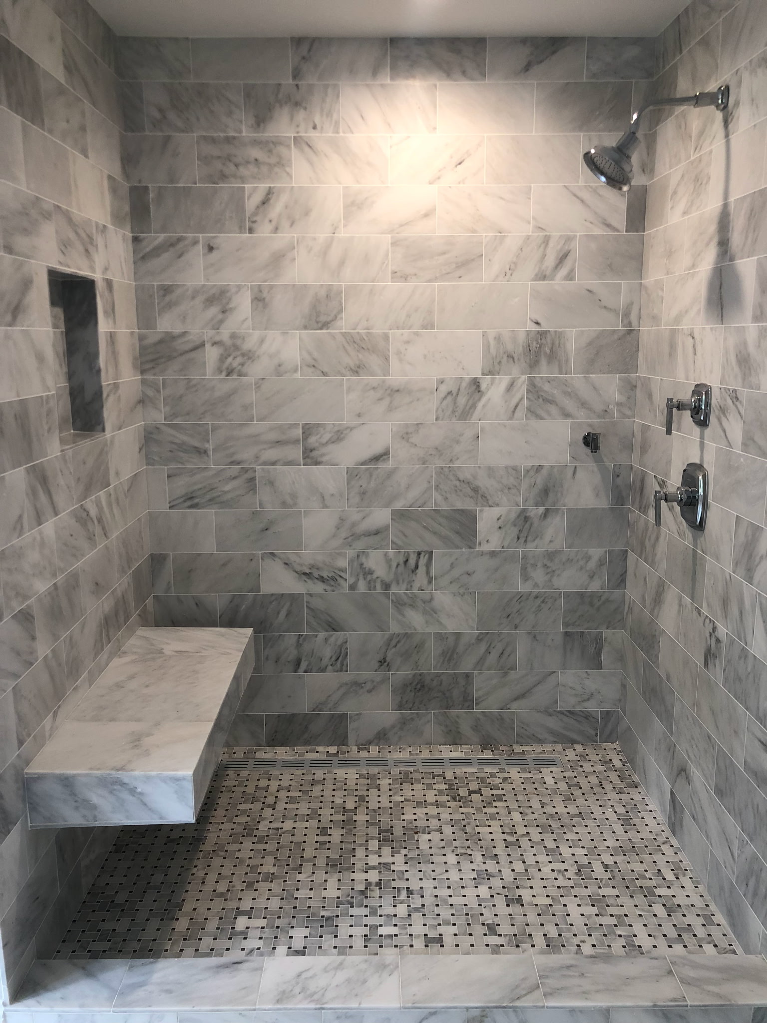 Dallia Floor & Wall Co. Image