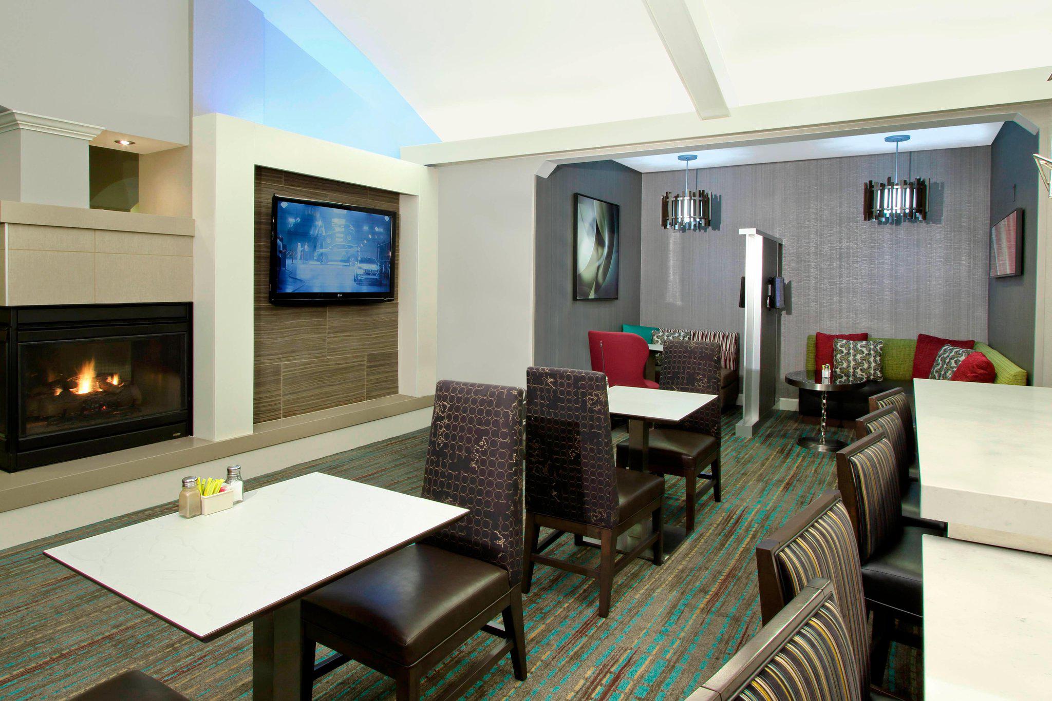 Residence Inn by Marriott Scottsdale North Photo