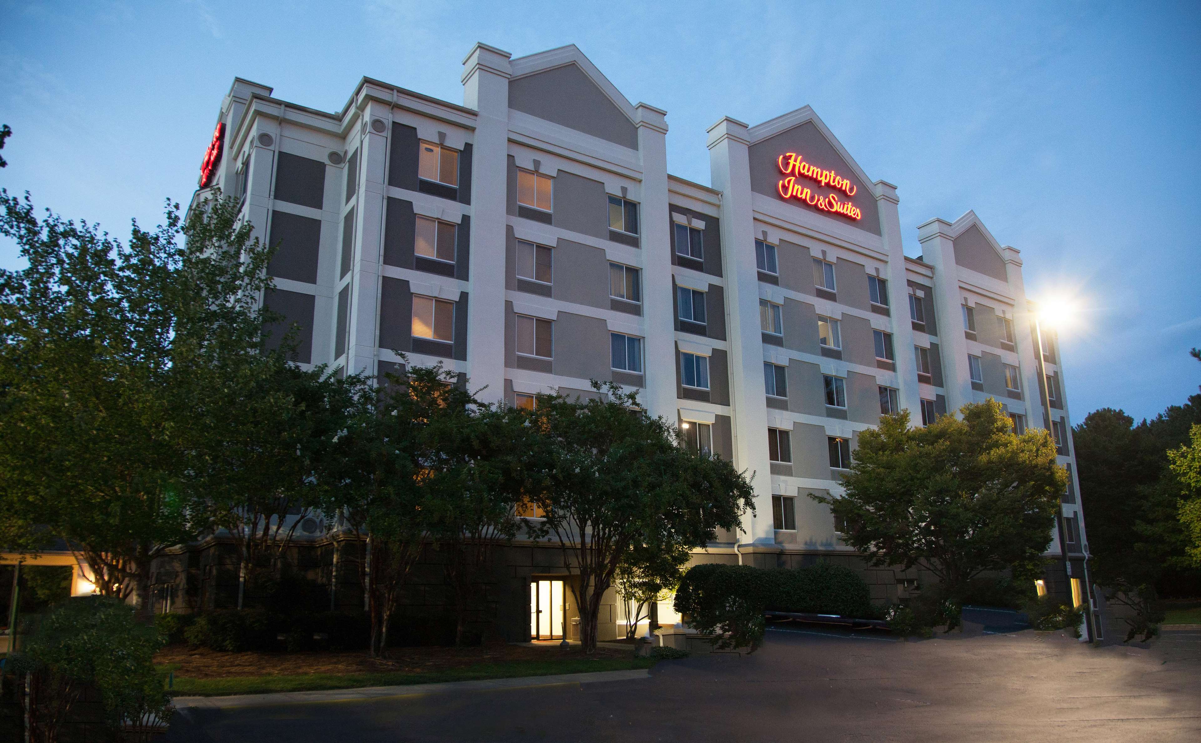 Hampton Inn & Suites Alpharetta Photo