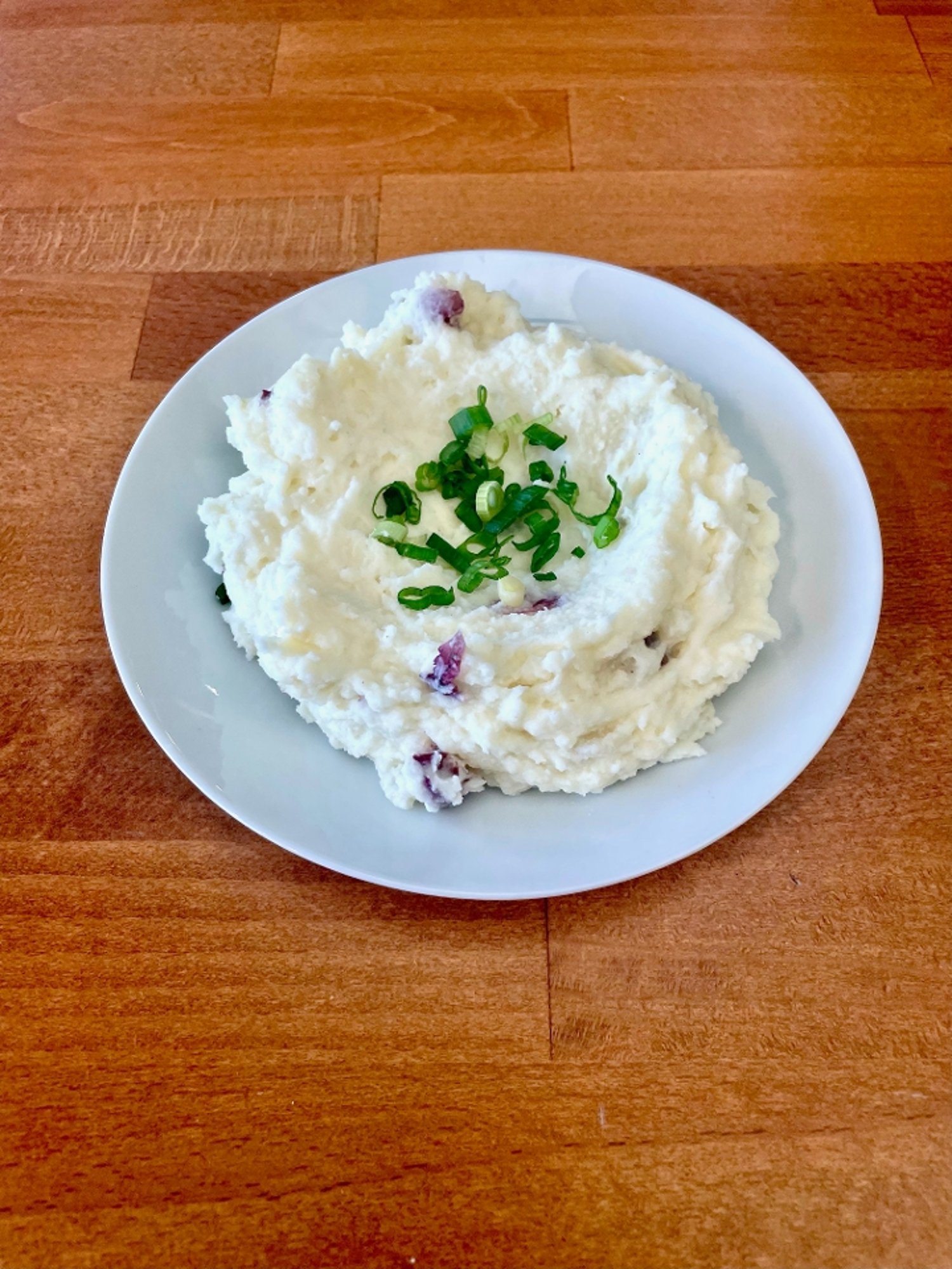 REGULAR GARLIC MASHED POTATO (feeds 1-2)