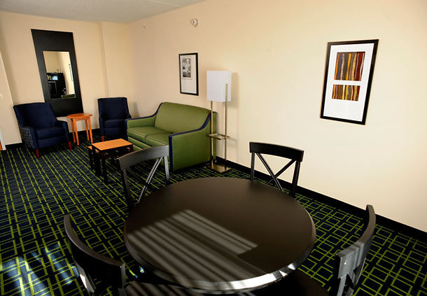 Images Fairfield Inn & Suites by Marriott Kennett Square Brandywine Valley