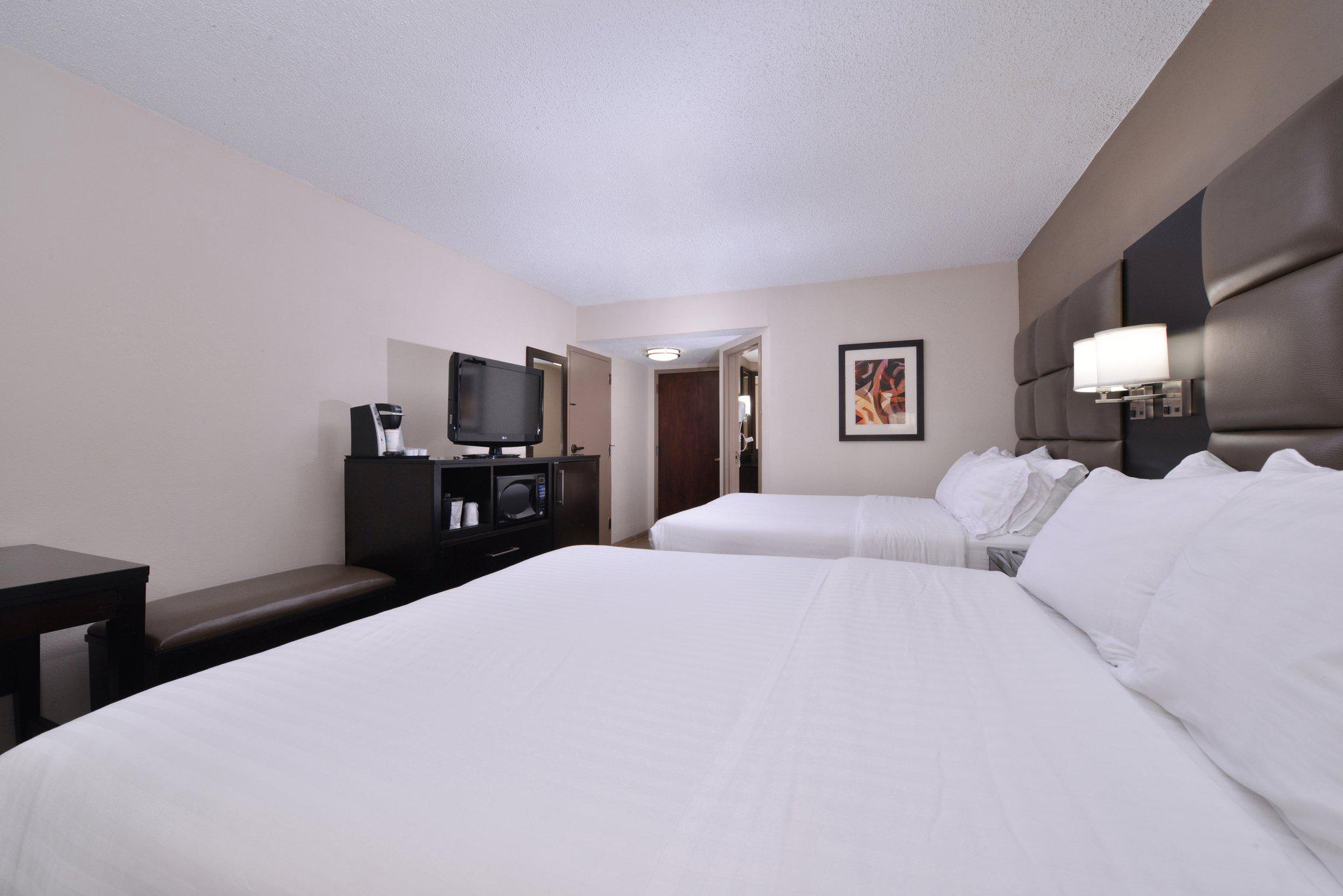 Holiday Inn Express Burlington Photo