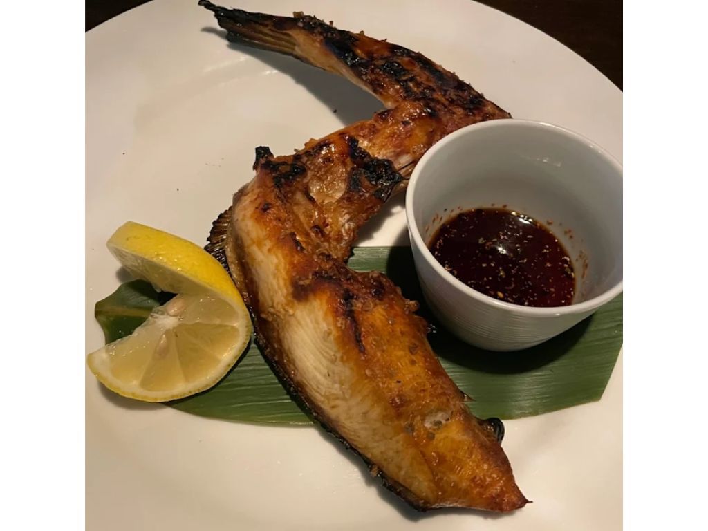 Kama (fish collar)