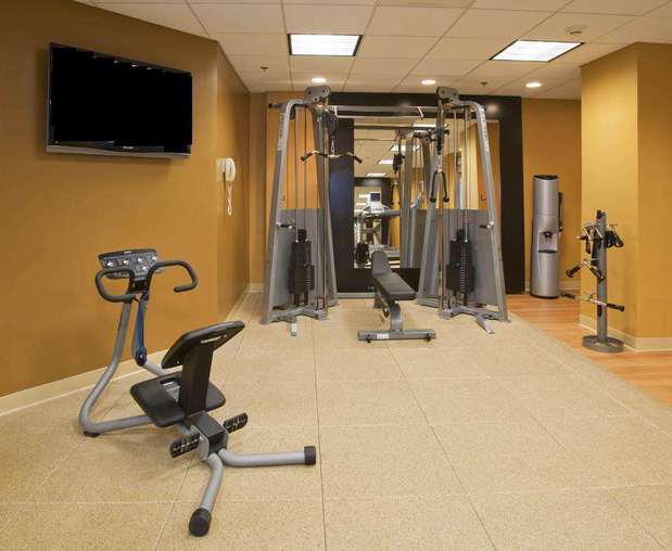 Images Embassy Suites by Hilton Detroit Troy Auburn Hills