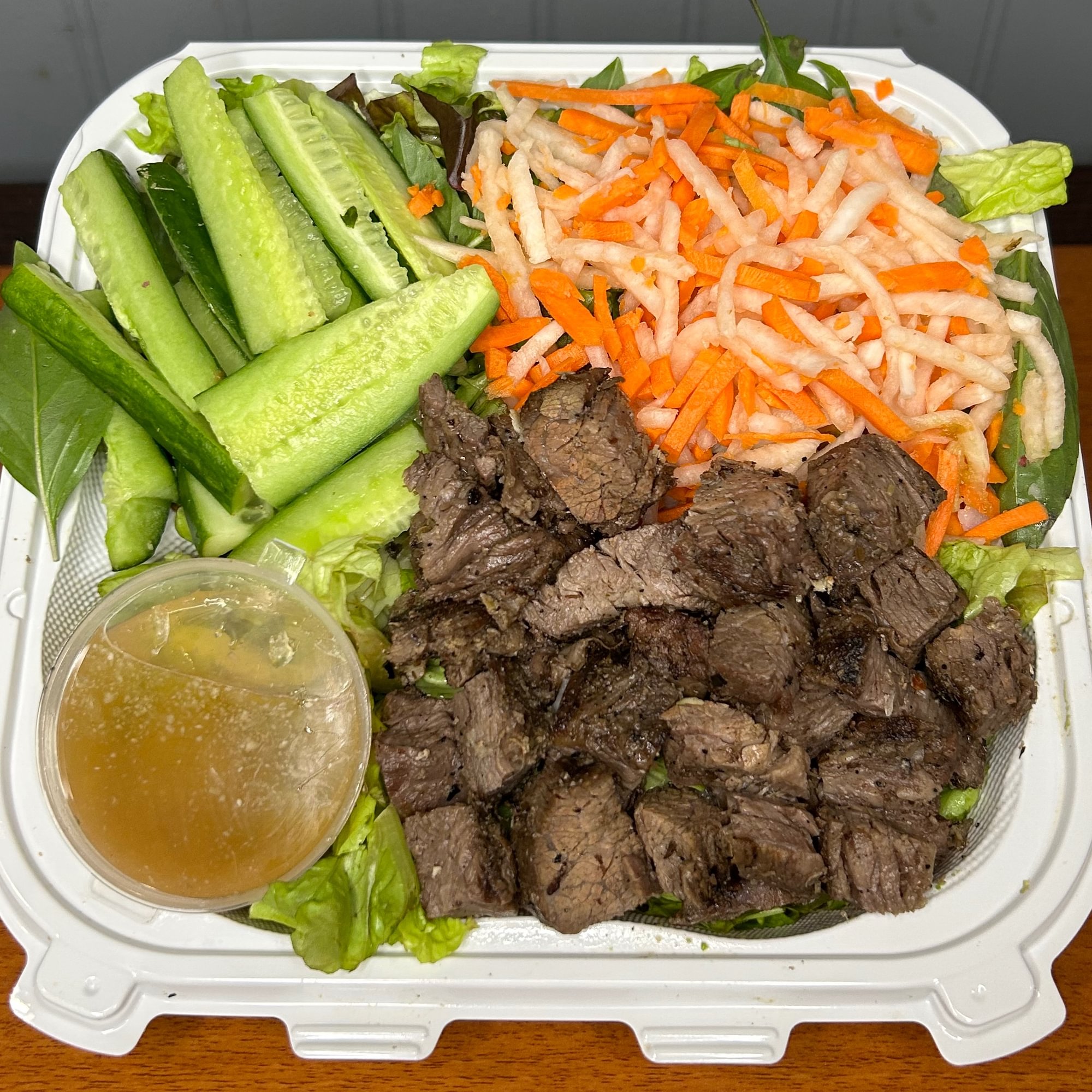 Grilled Beef Salad Bowl