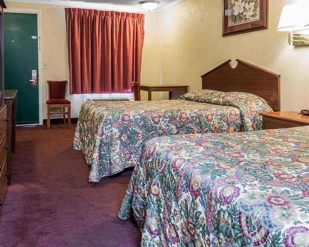 Images Rodeway Inn