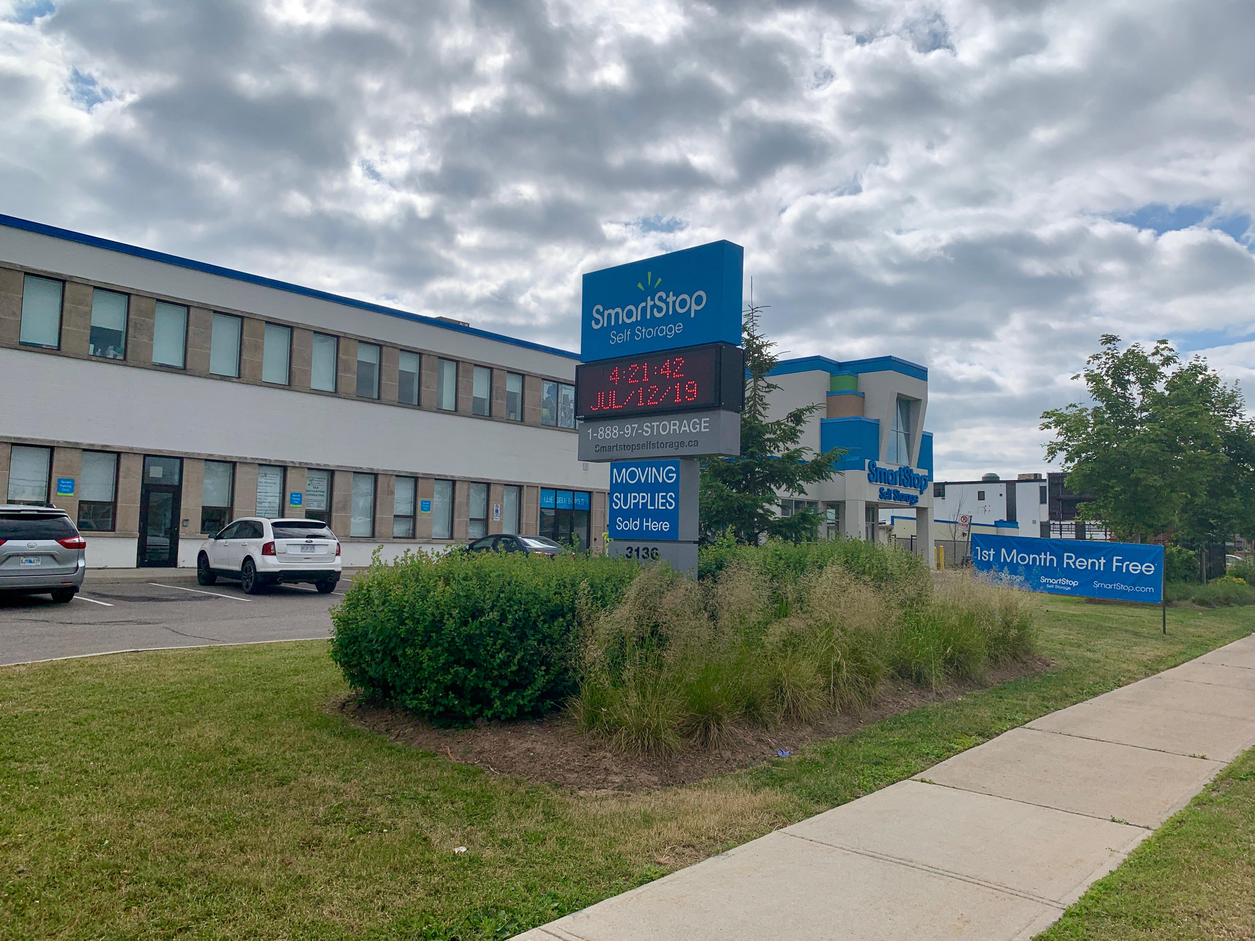 Images SmartStop Self Storage