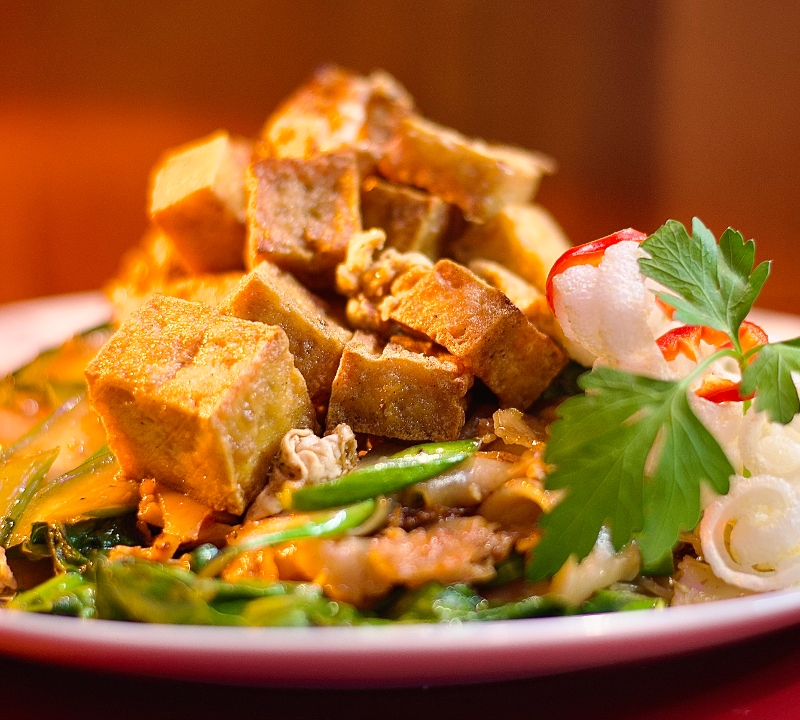 Pad zee eww crispy tofu
