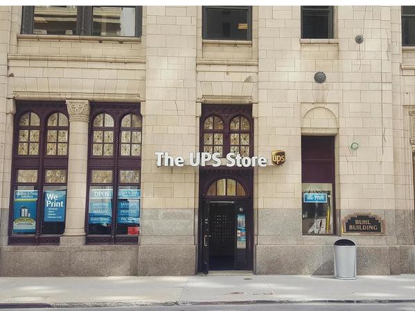Facade of The UPS Store Detroit