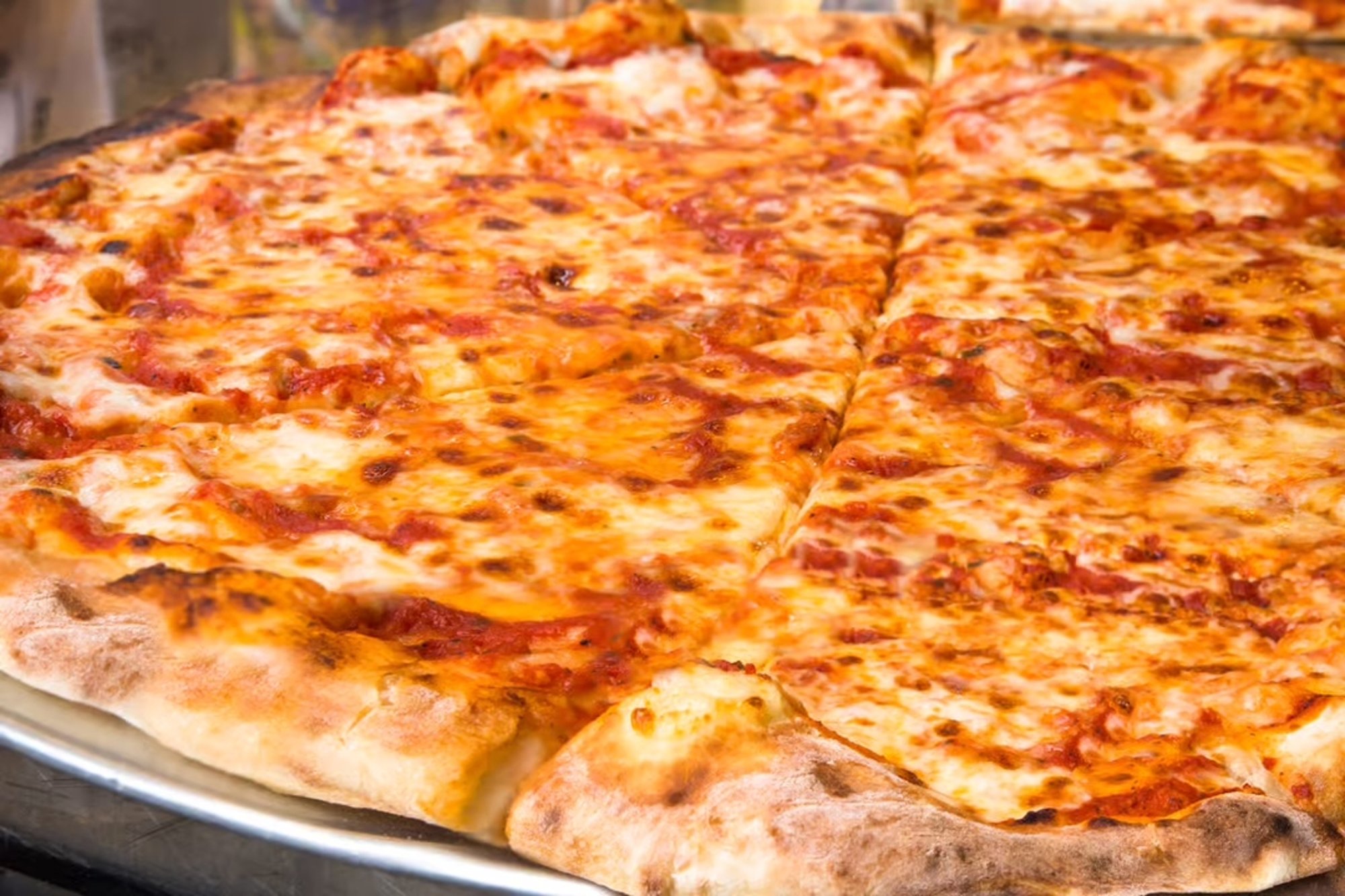 Red 16 " Pizza
