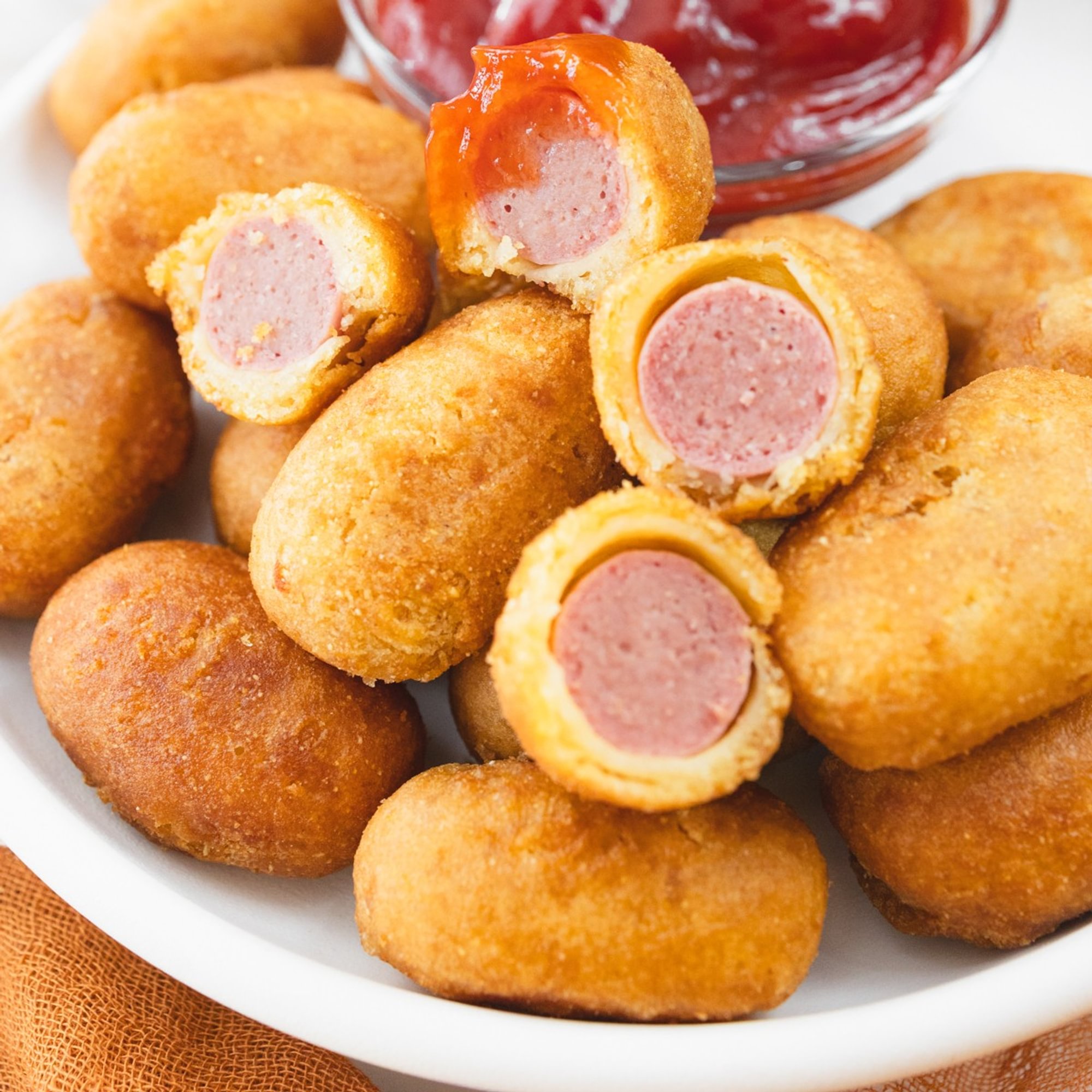 101. Mini Corn Dogs (6 Piece)