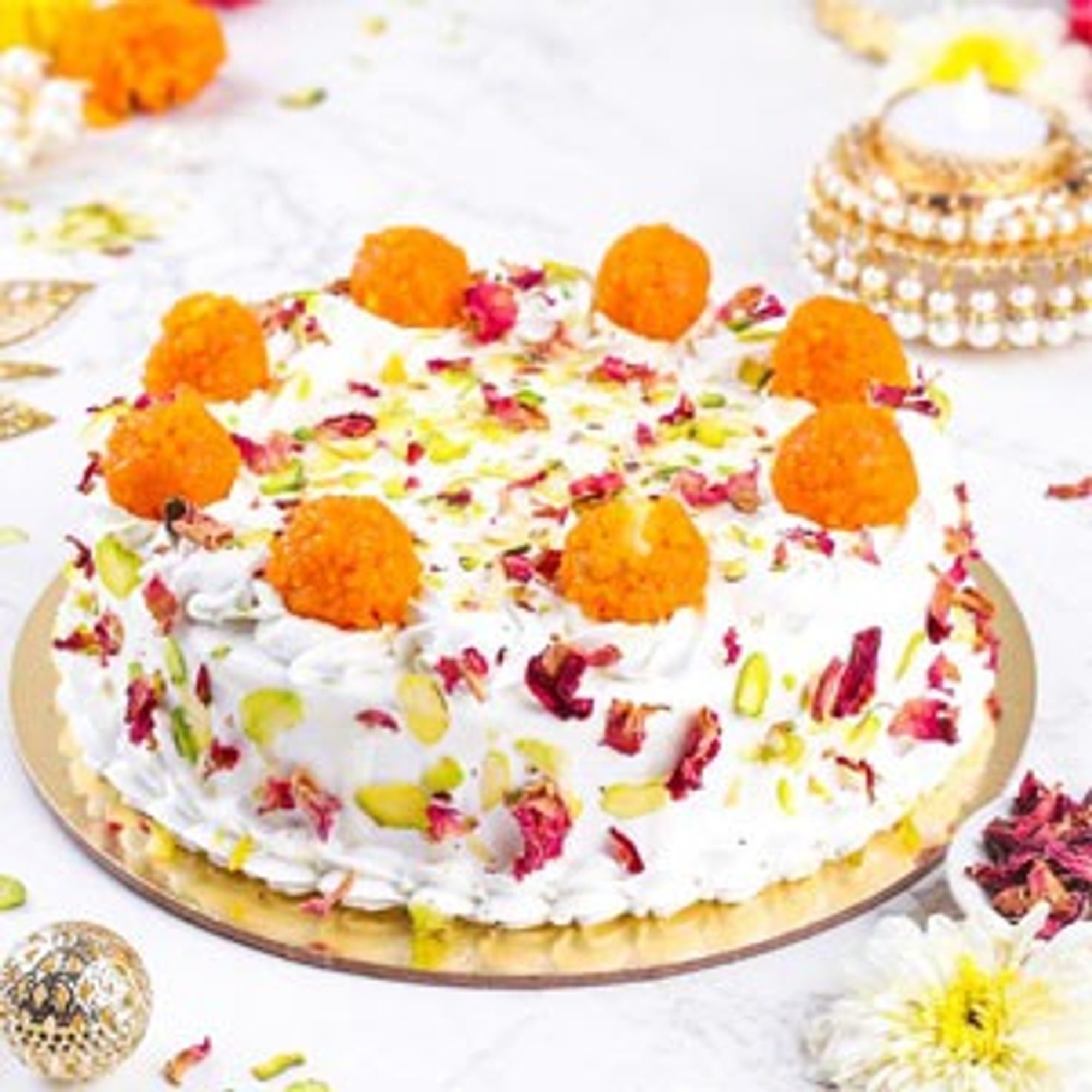 Motichur Cake