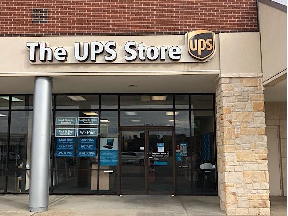 Facade of The UPS Store Amarillo