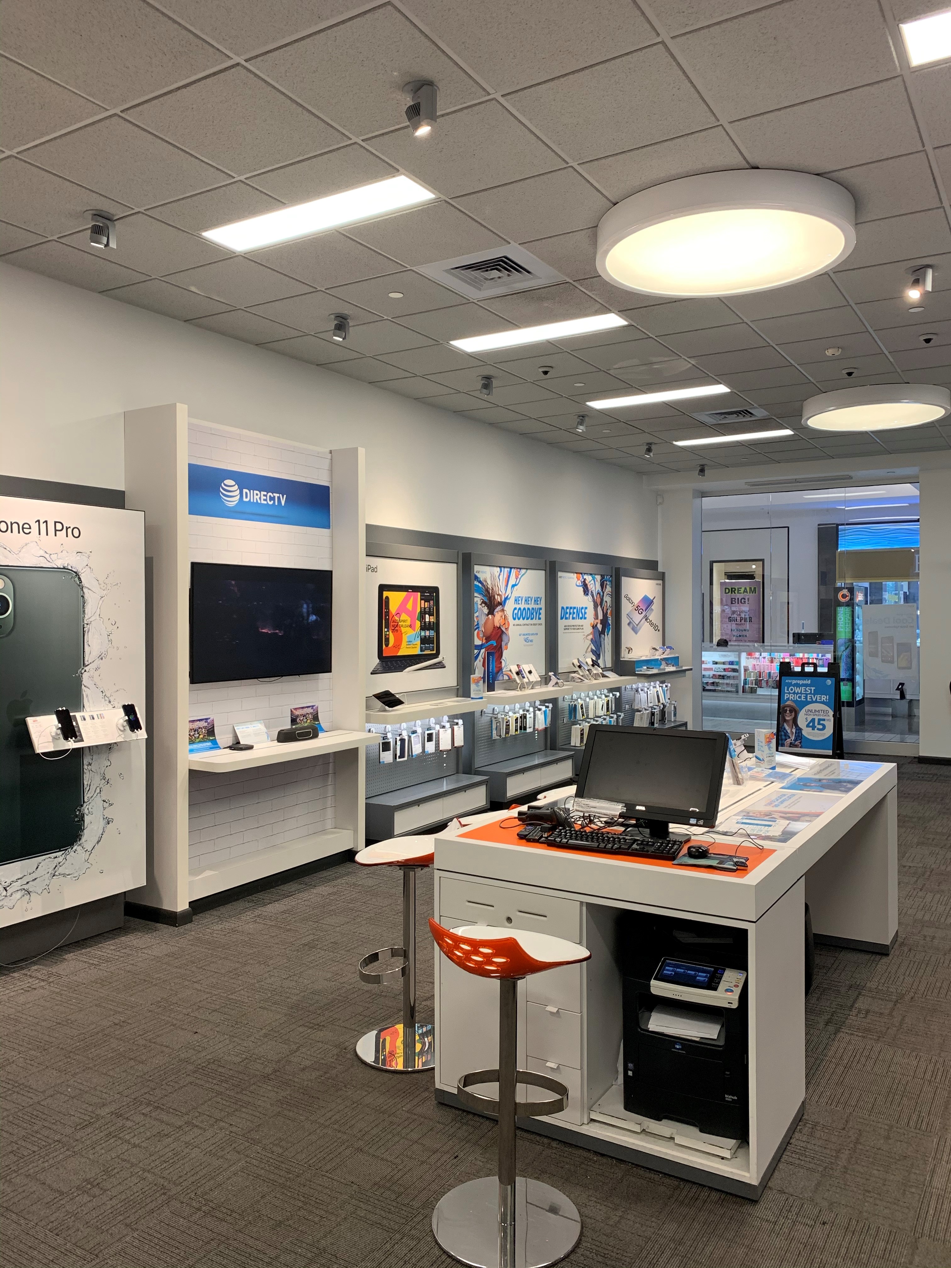 AT&T Store Photo