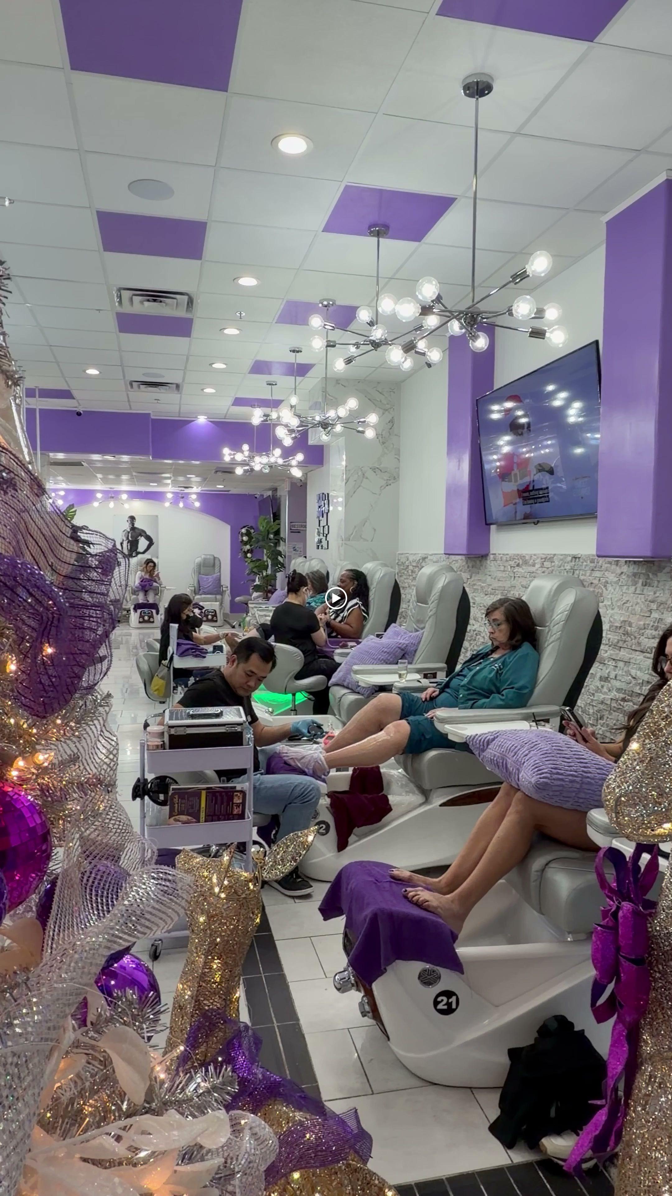 Lavender Nails Image