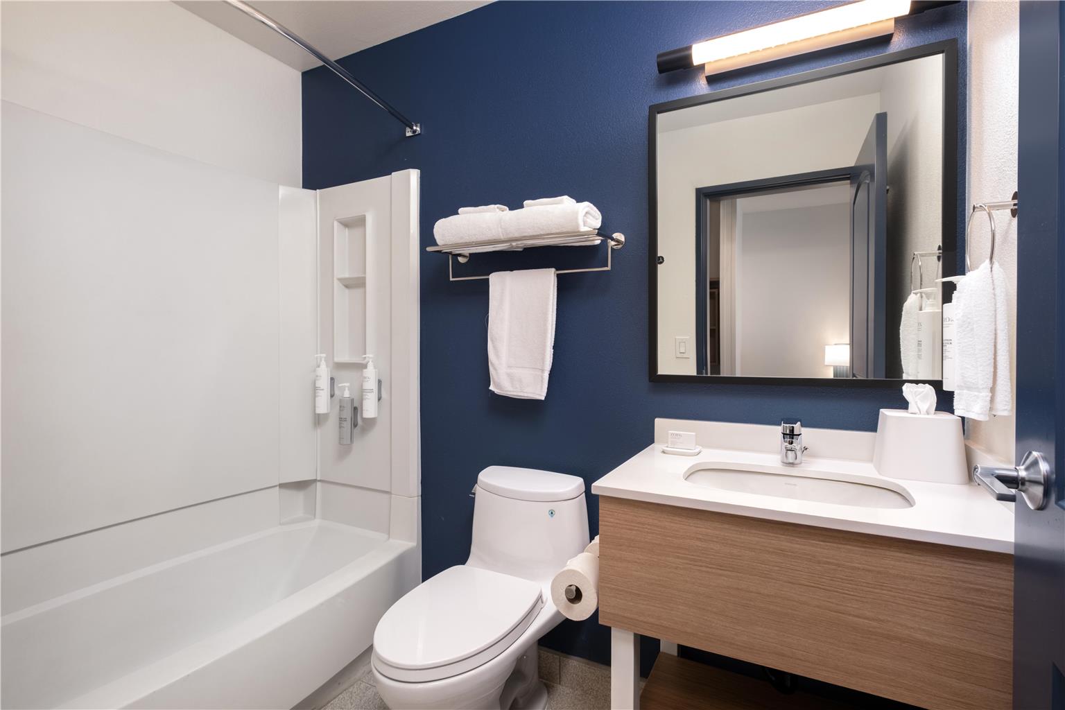 Spark by Hilton Springfield Eugene Image