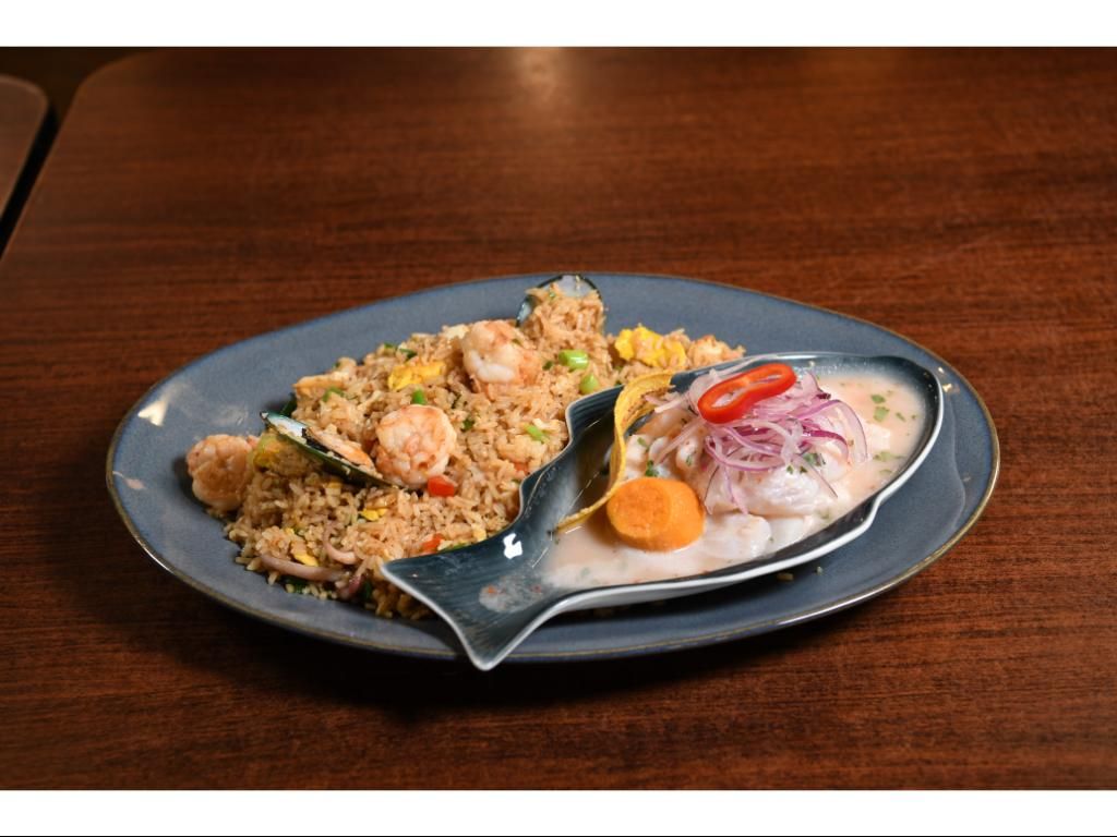 Chaufa de Mariscos con Ceviche
