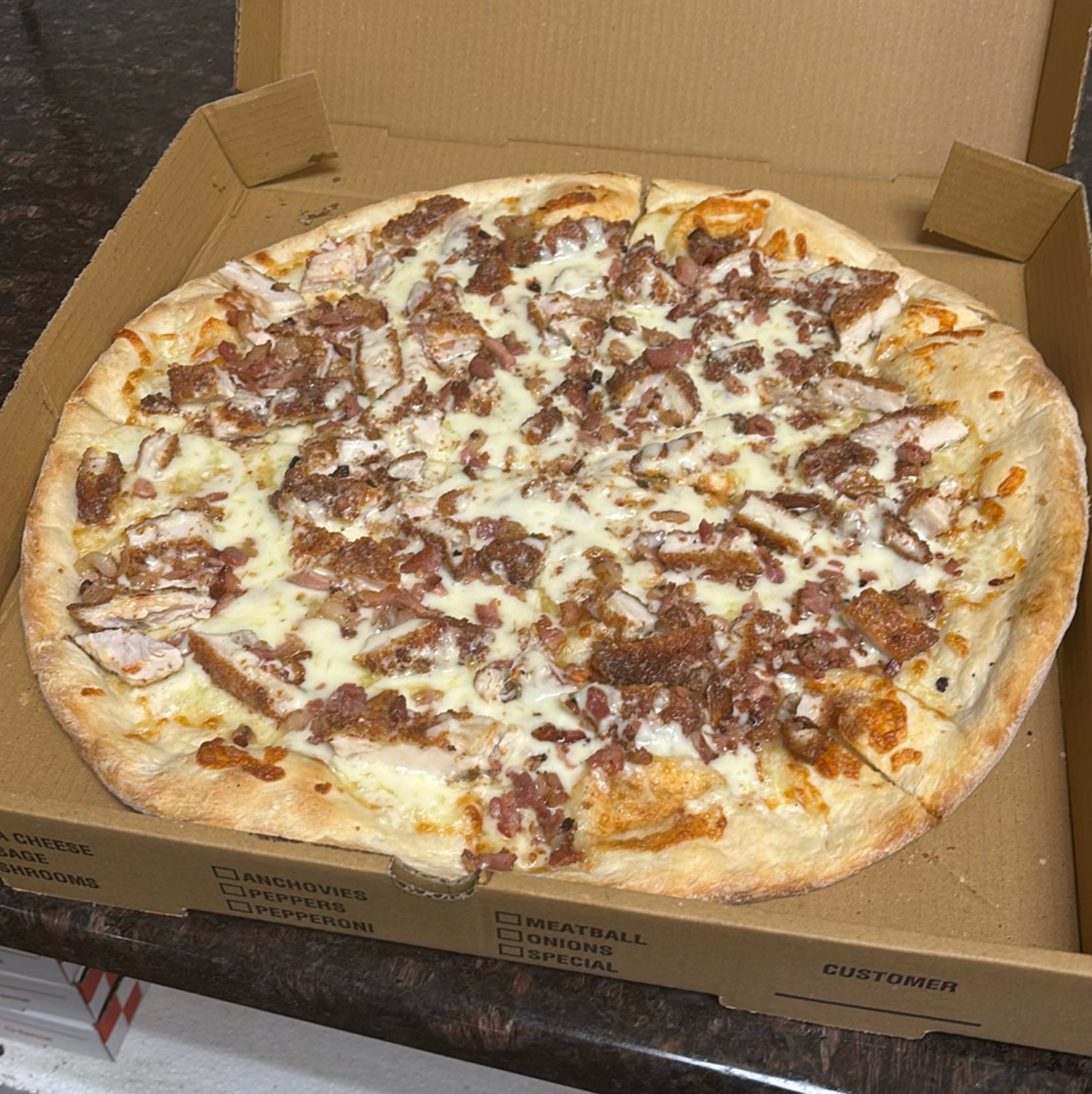 LG Chicken Bacon Ranch Pizza