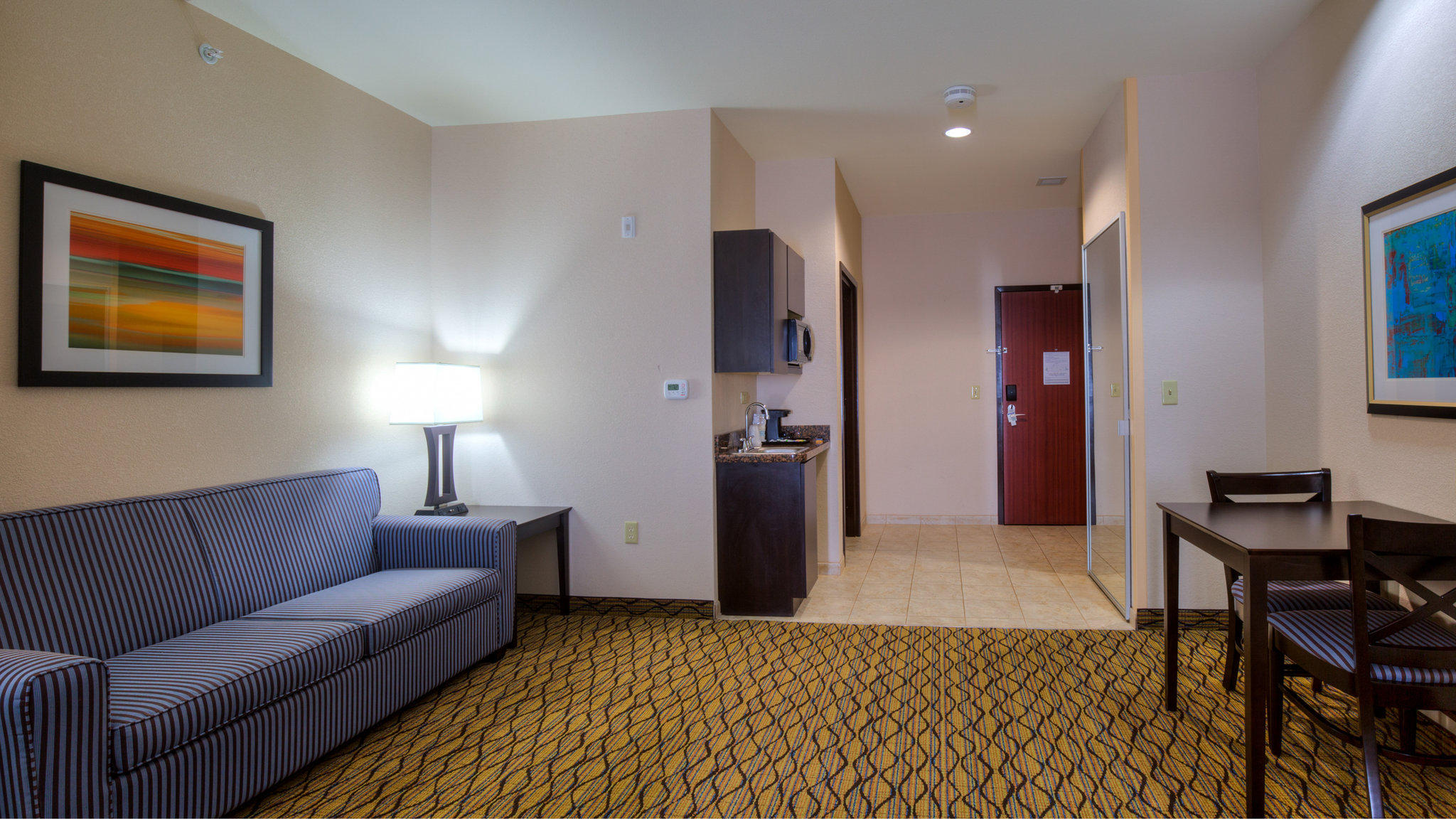 Holiday Inn Express & Suites Elk City Photo