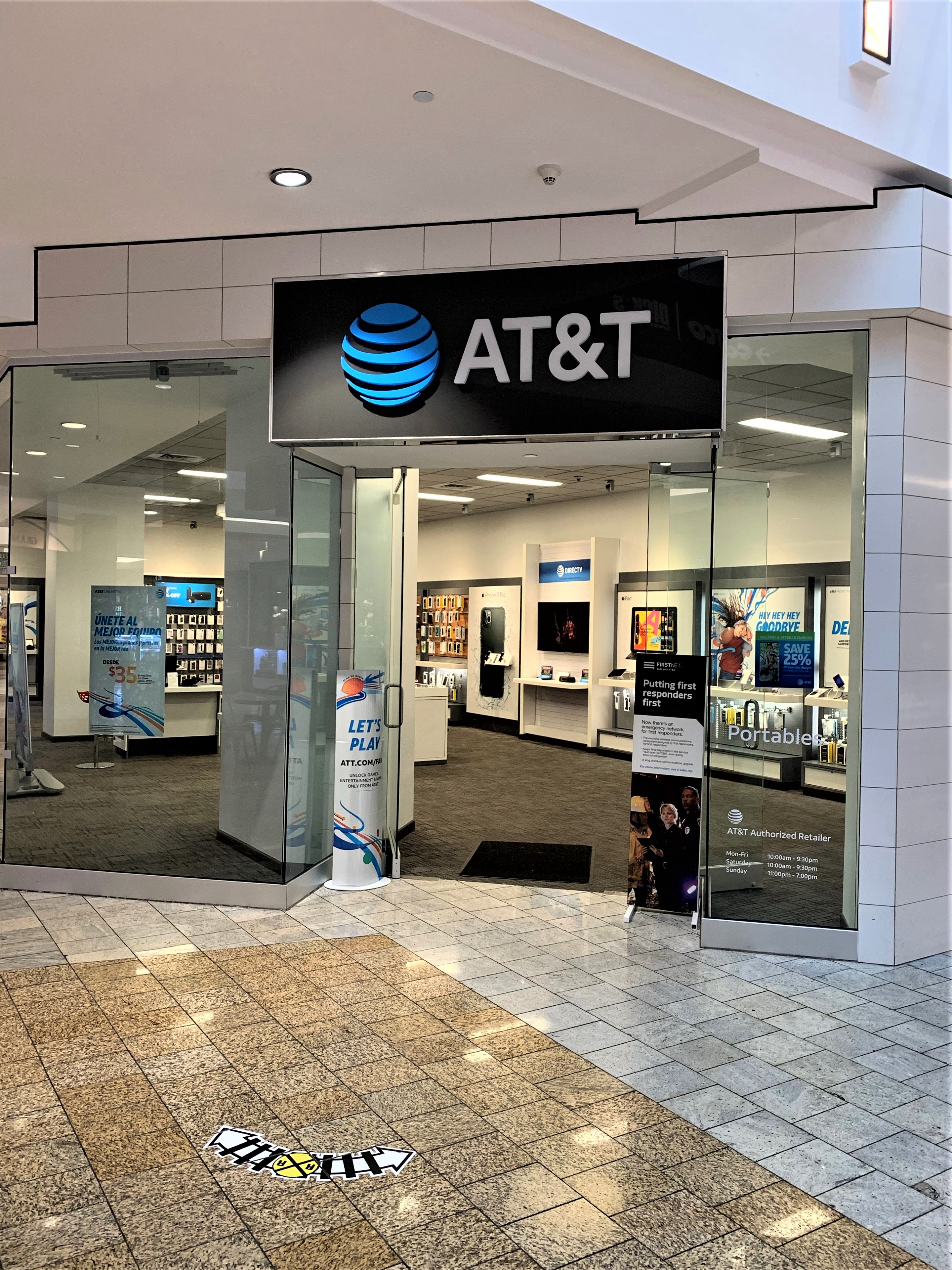 AT&T Store Photo