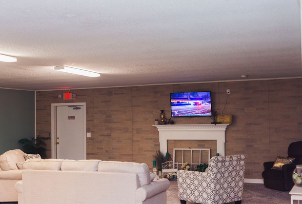 Images Just Like Home - Adult DayCenter
