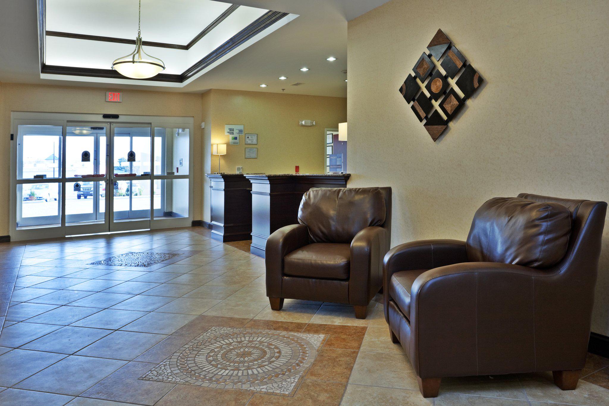 Holiday Inn Express & Suites Statesville Photo