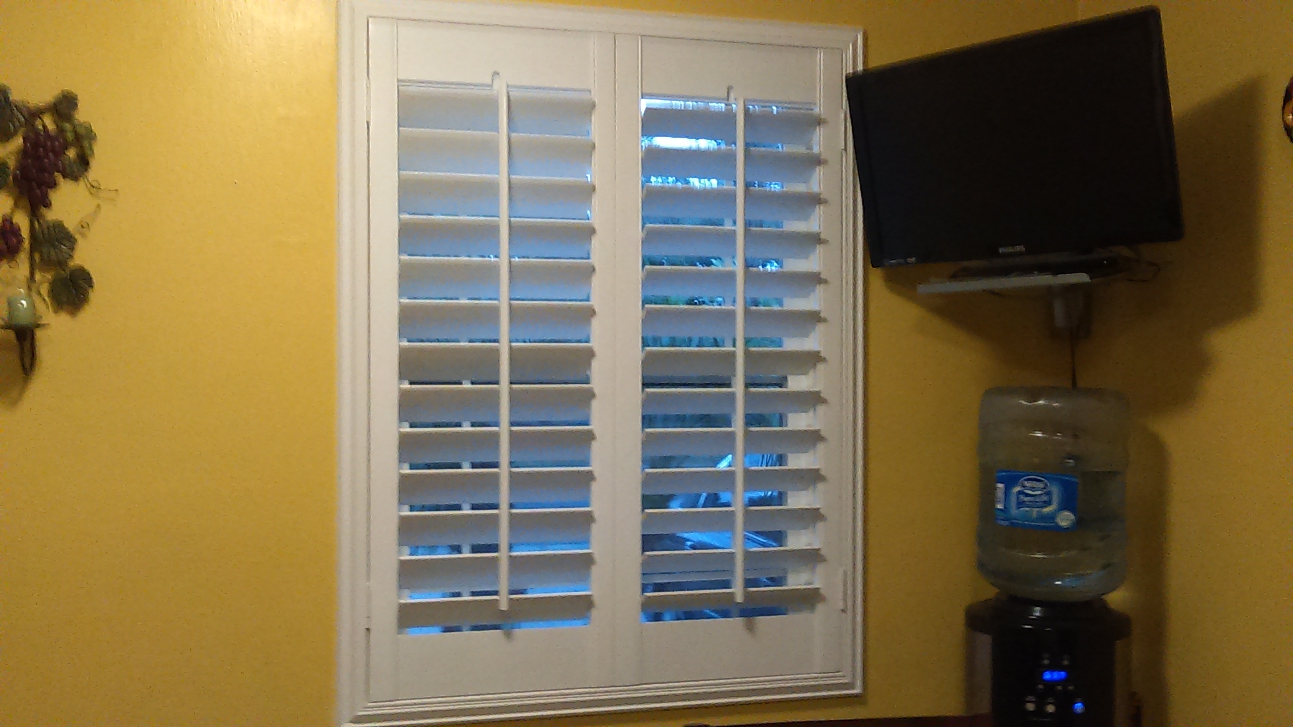 Ramiro's shutters Image