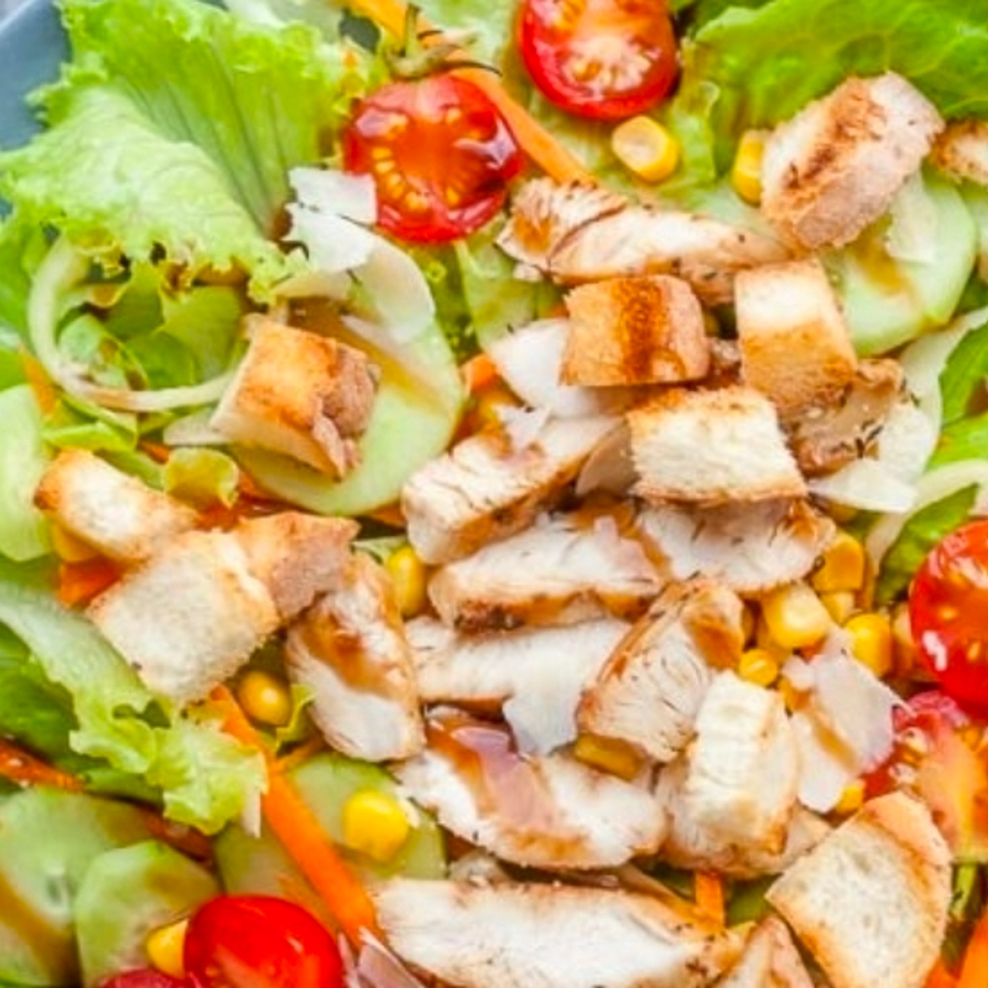 Grilled Chicken Tossed Salad