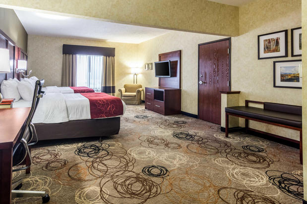 Images Comfort Suites