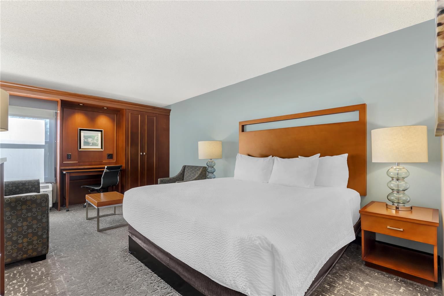 Best Western Plus Bellingham Image