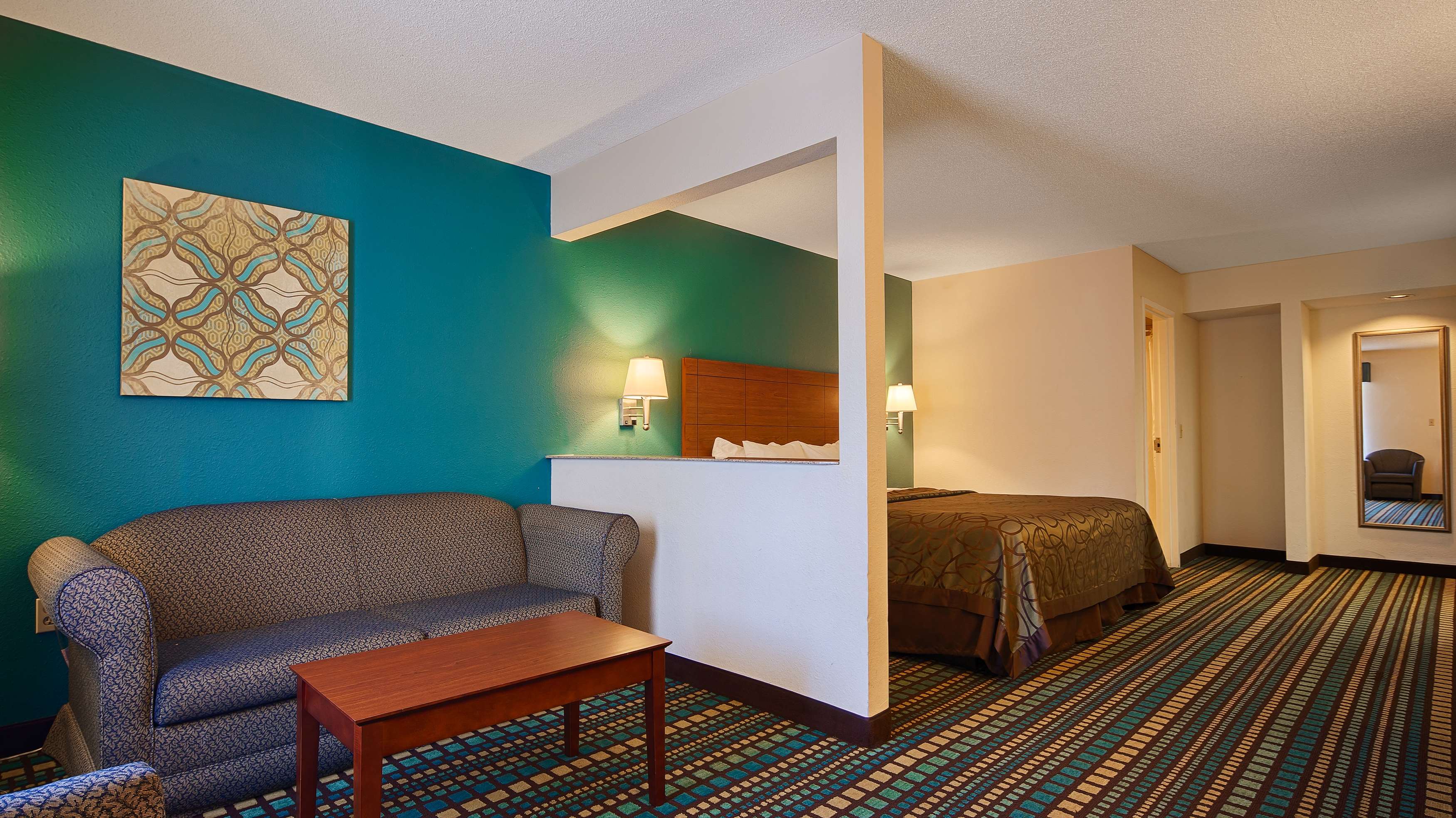 Best Western Tallahassee-Downtown Inn & Suites Photo