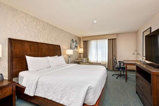 Images Hilton Garden Inn Overland Park