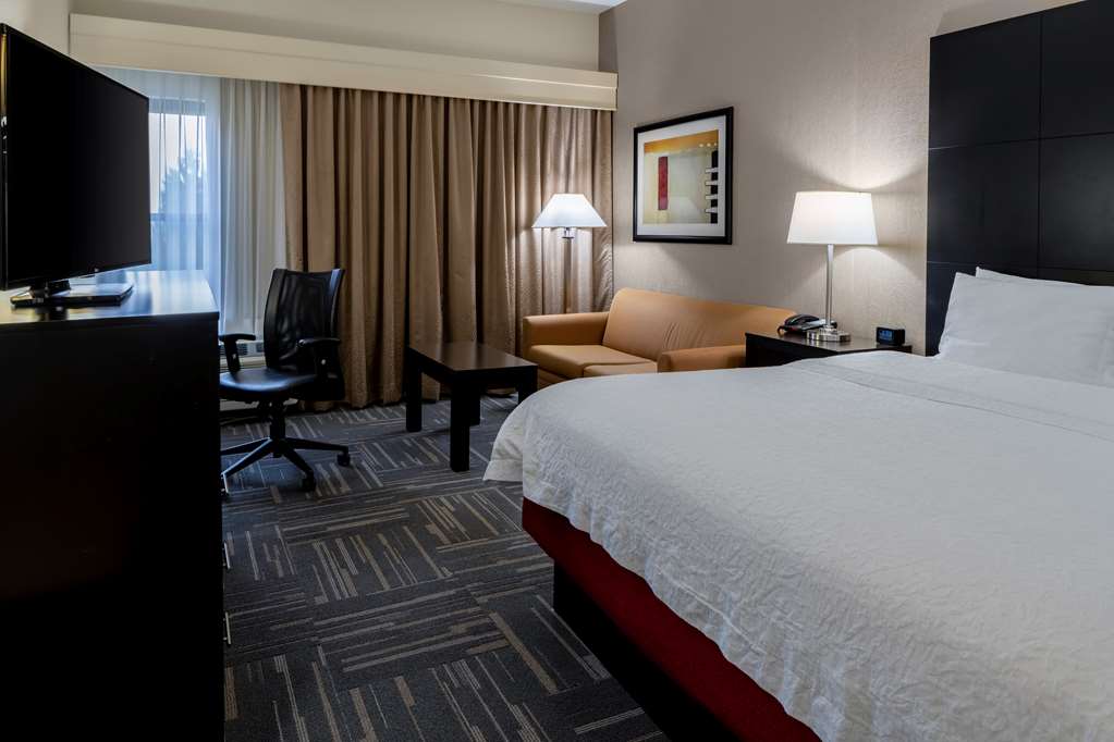 Hampton Inn Columbia Image