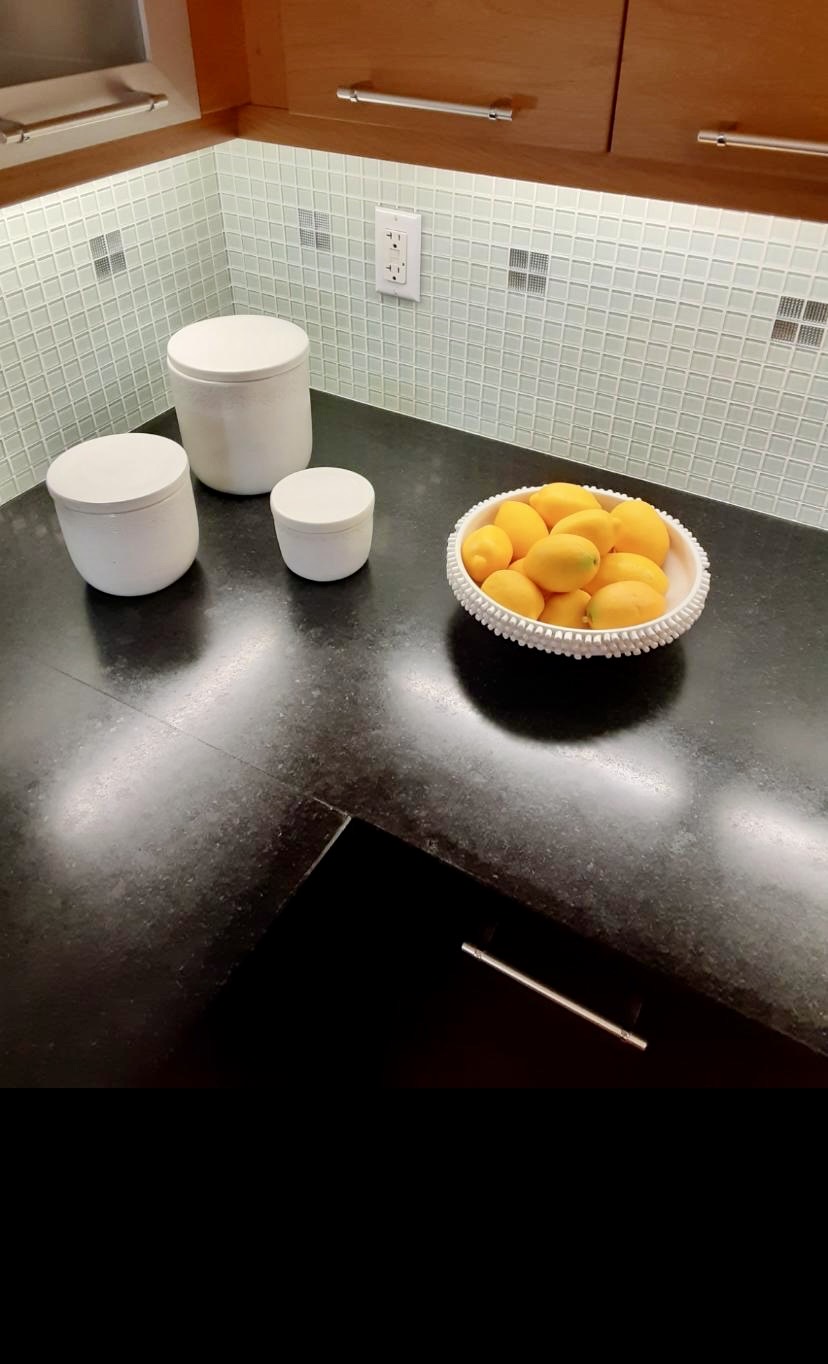 Else's Cleaning Services Logo