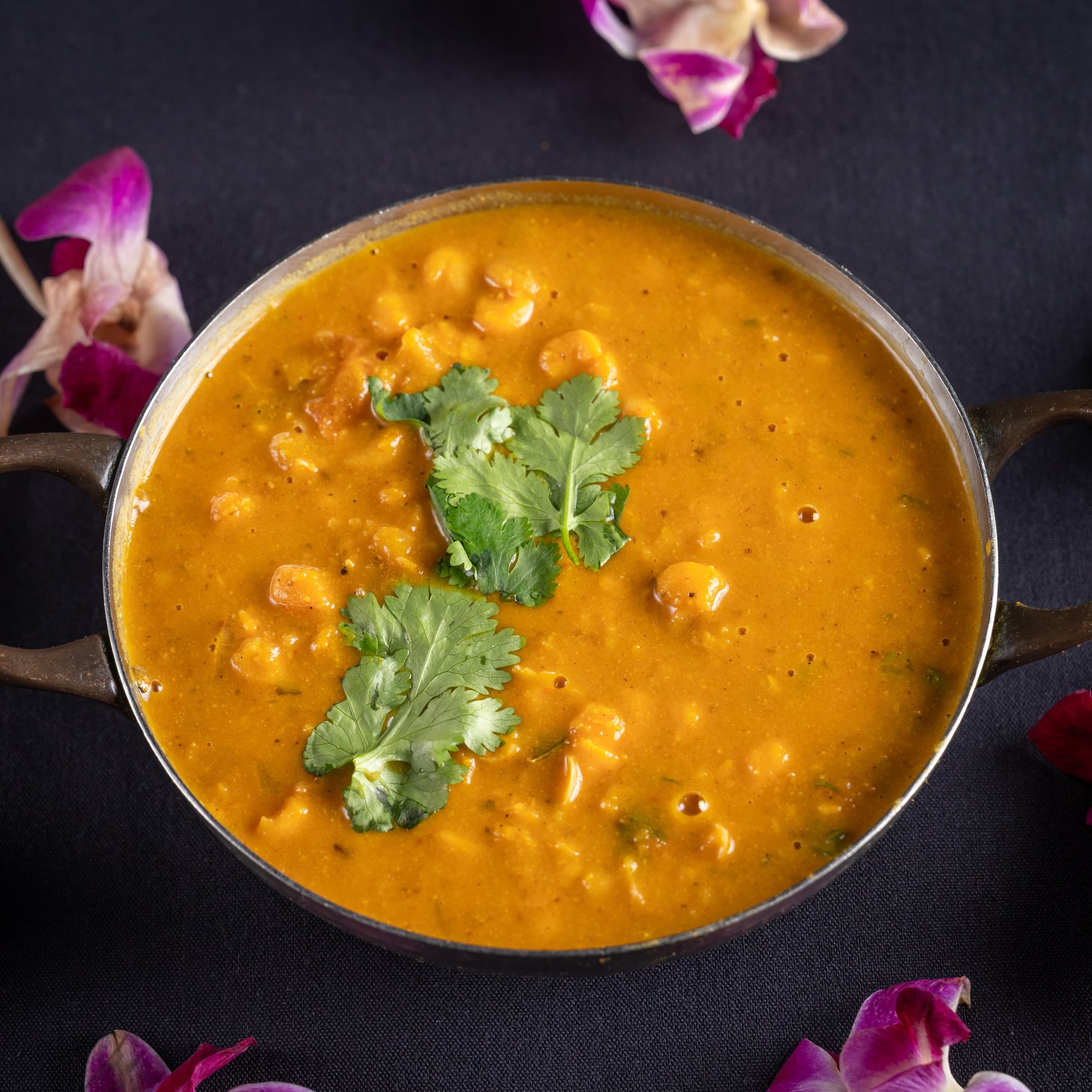 Chana Masala Curry (An Indian Classic)