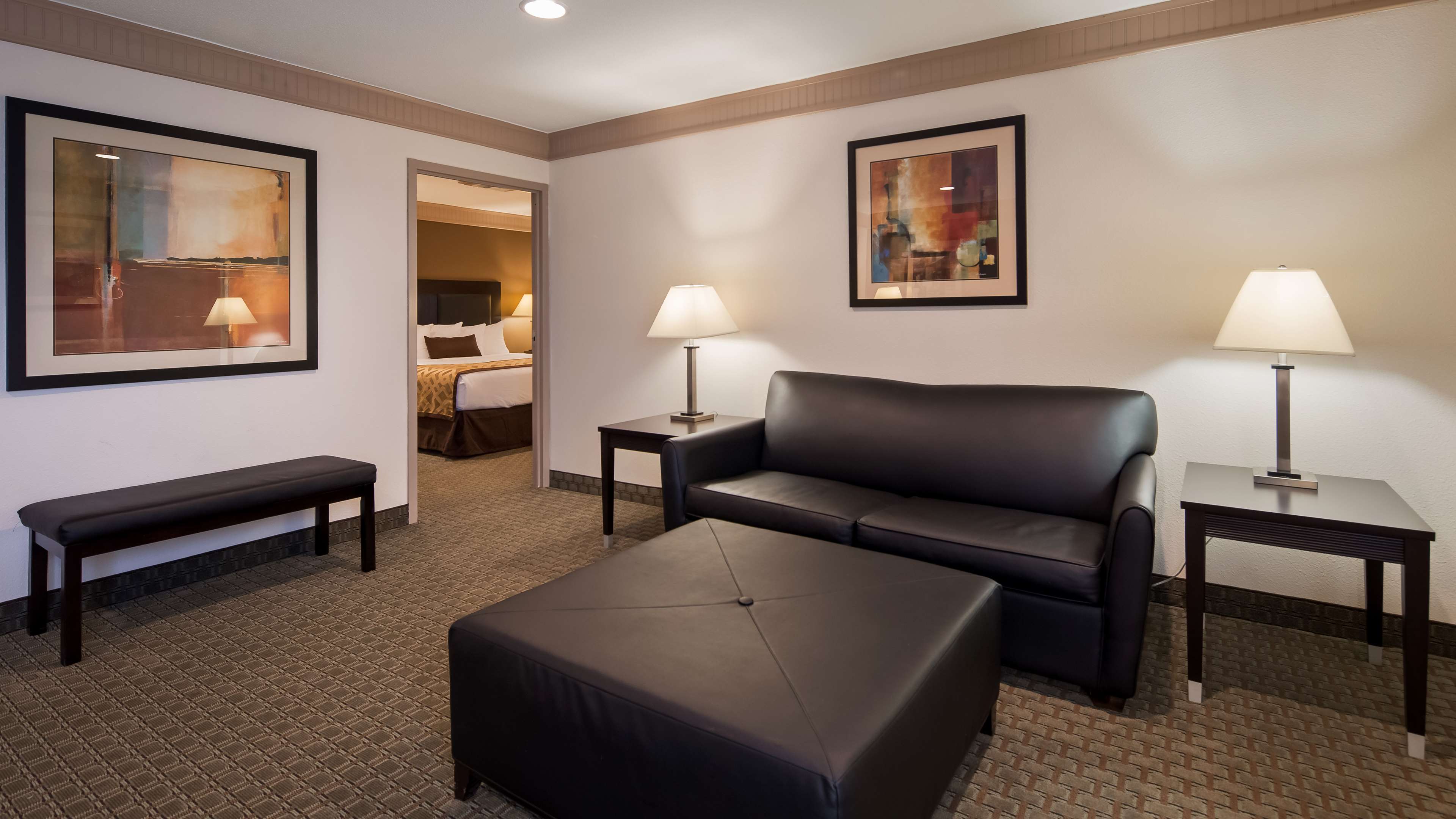 Best Western Plus Concordville Hotel Photo