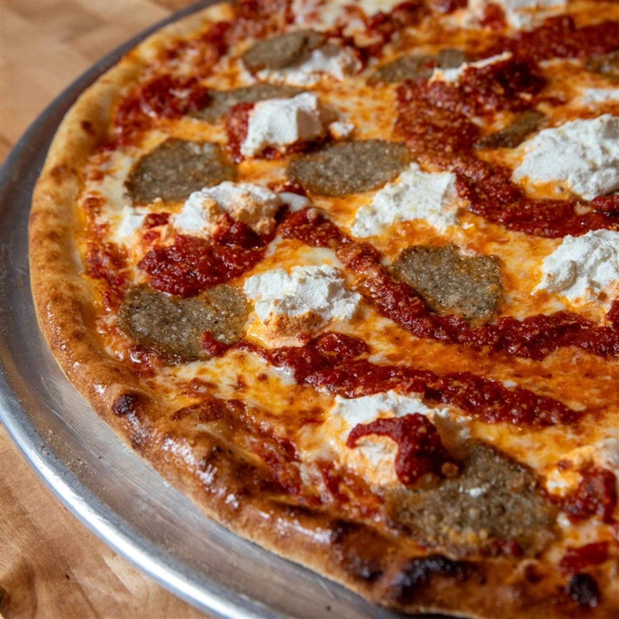 14" Lasagna Pizza