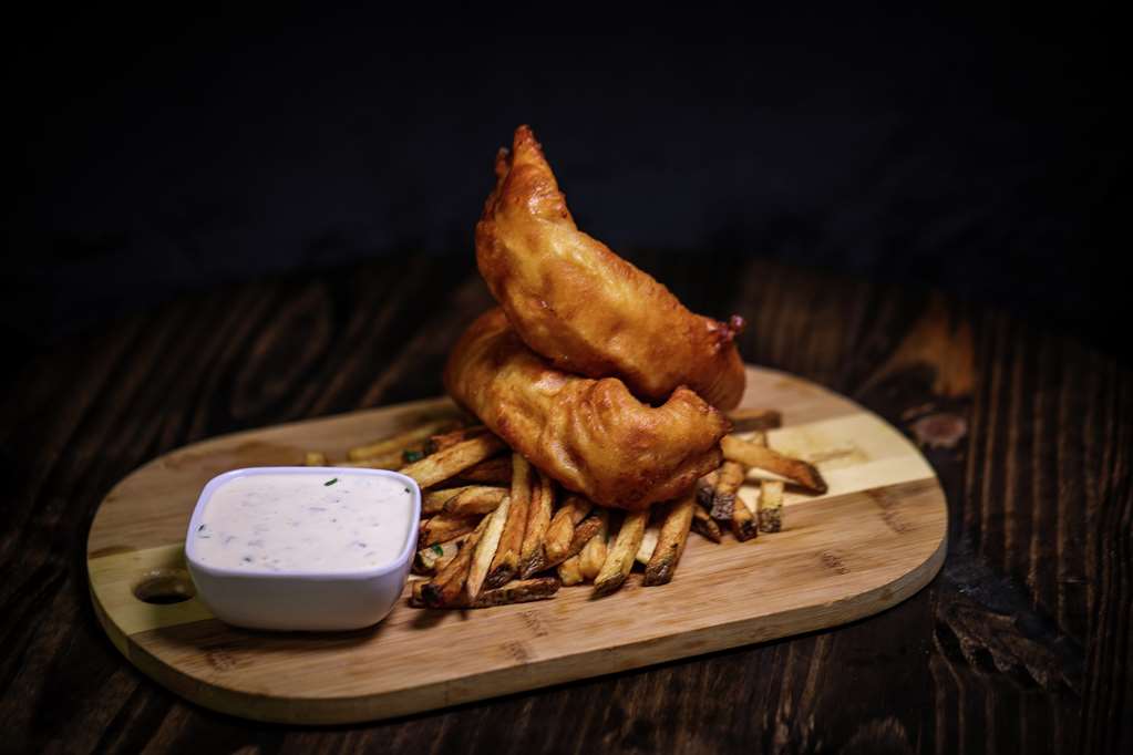 DoubleTree by Hilton Jamestown Image