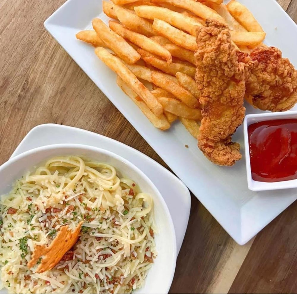 Kid's Chicken Strips & Fries