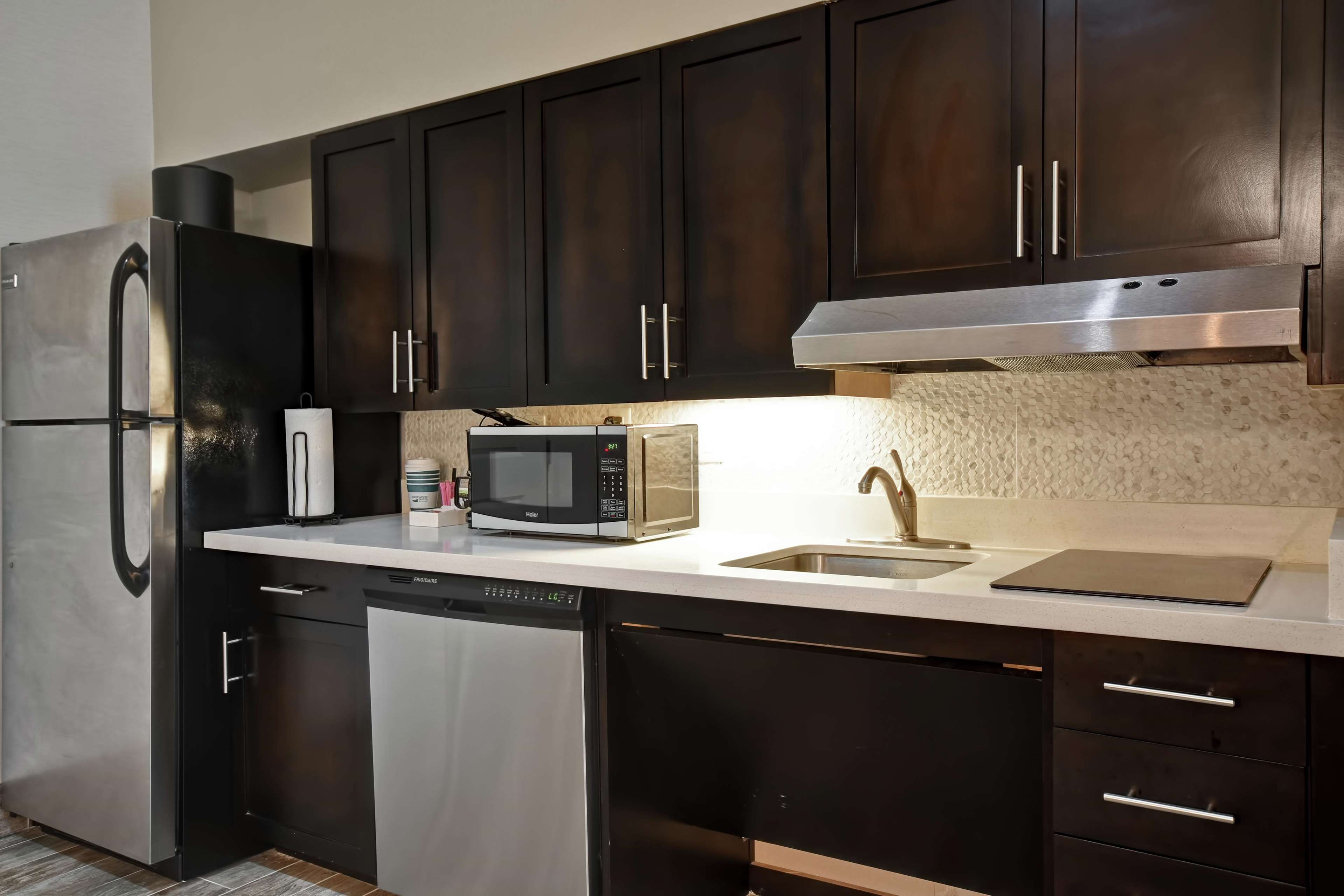 Homewood Suites by Hilton Dallas/Arlington South Photo