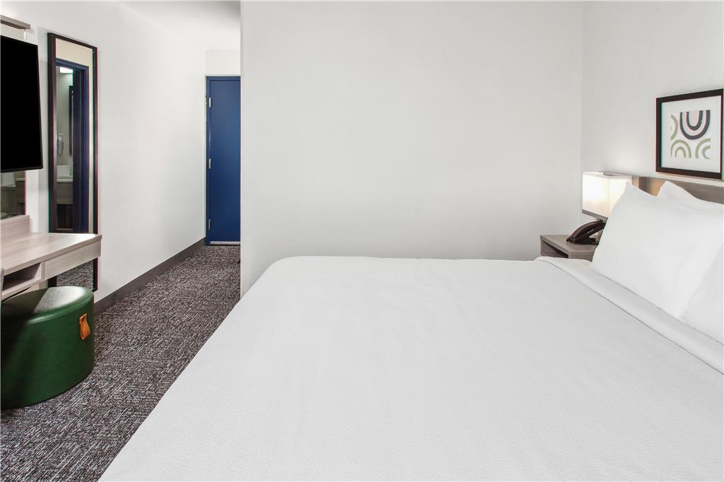 Spark by Hilton Rochester South Image