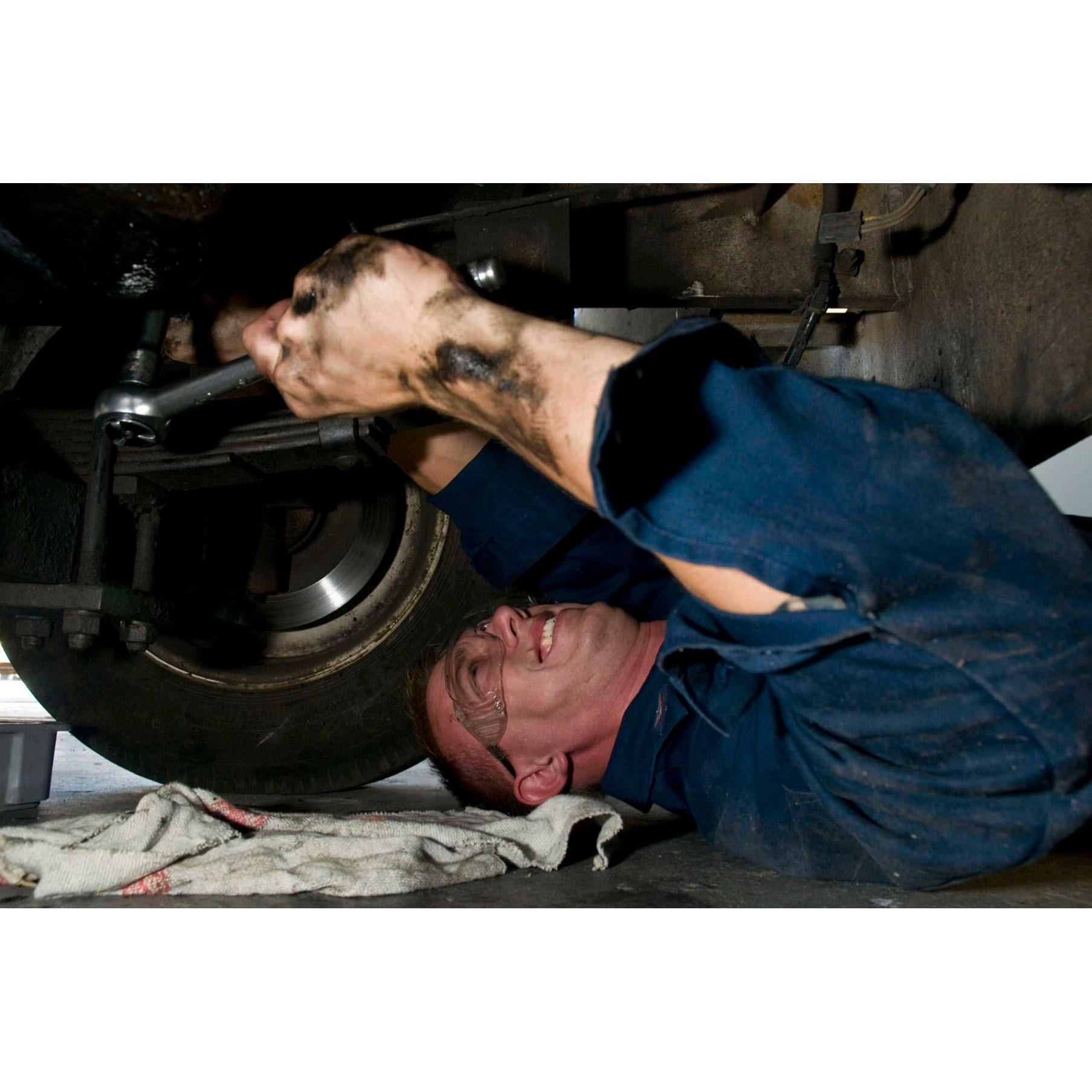 Noma's Auto Repair