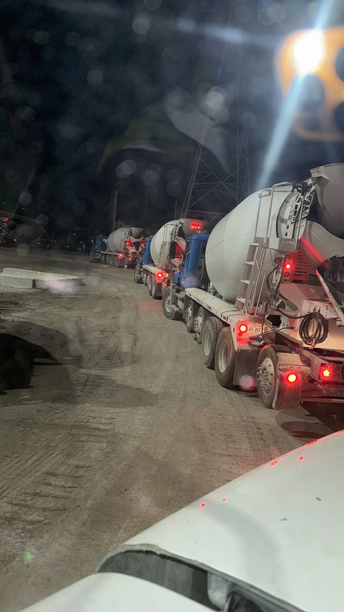 AHV Contractor, LLC Image