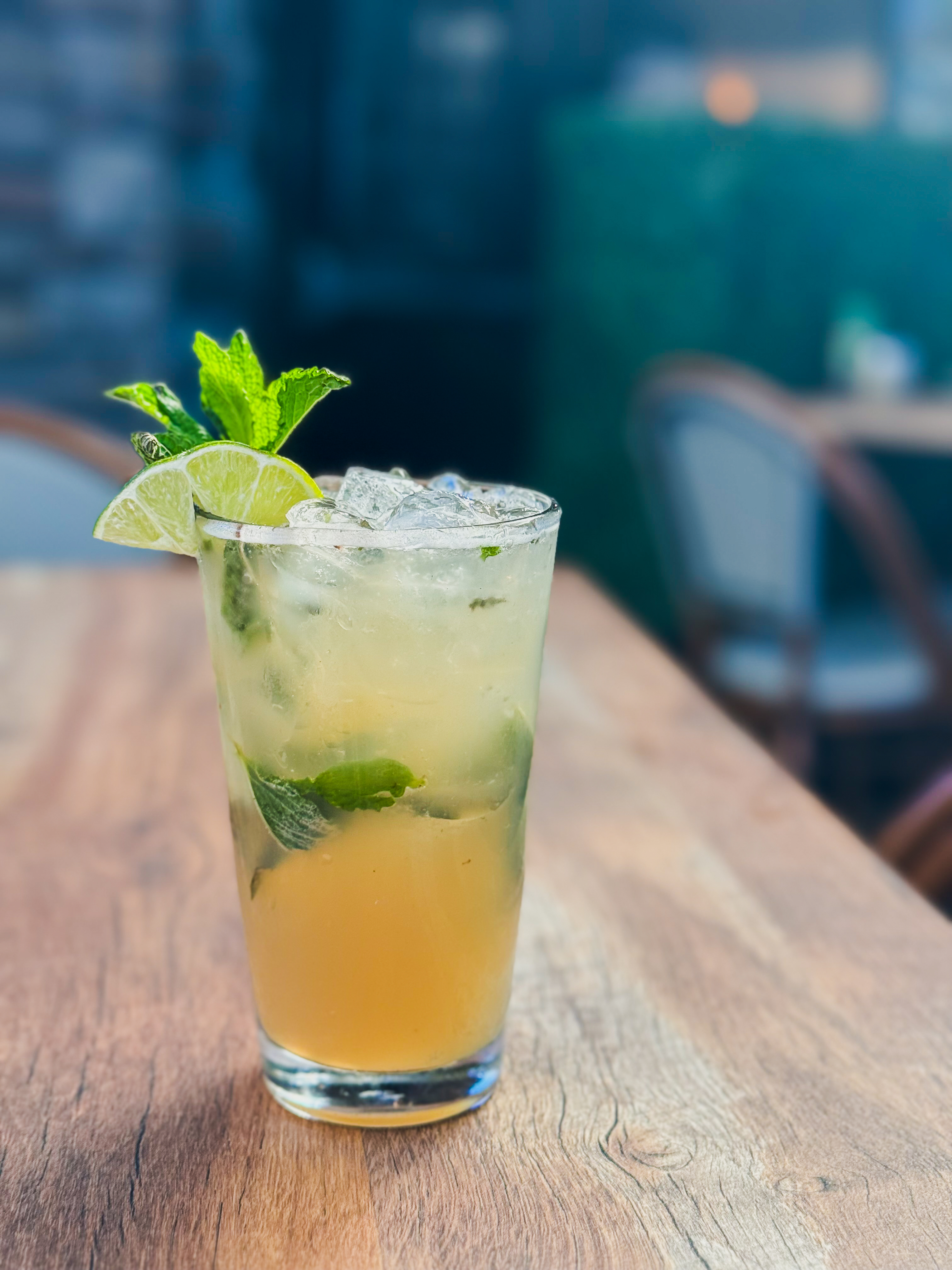 Lyon Coconut Mojito