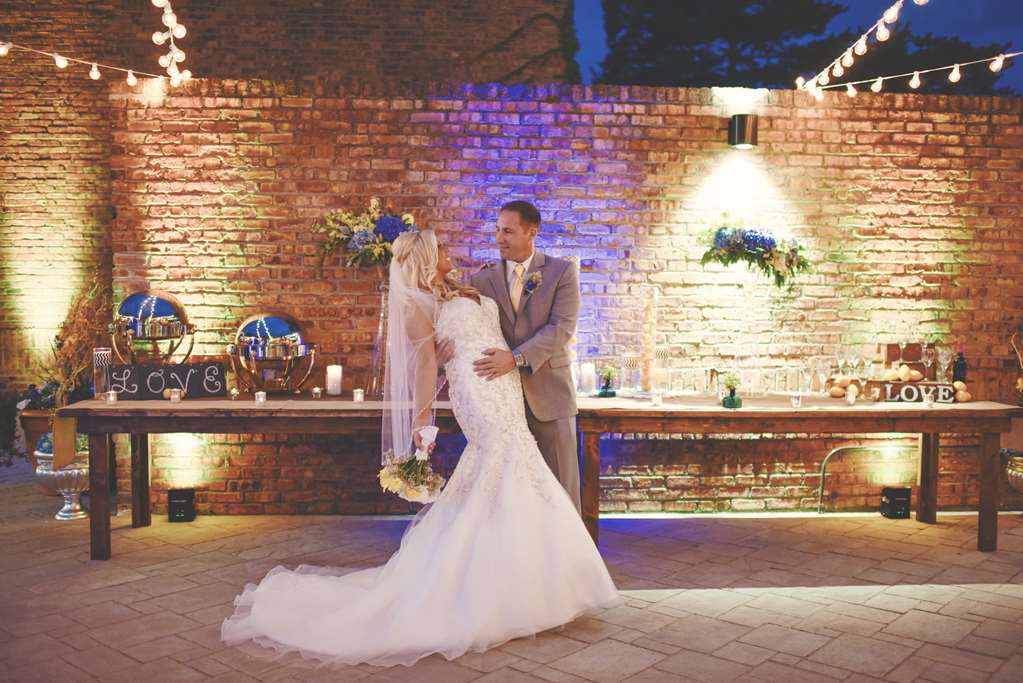 DoubleTree by Hilton Hotel Chicago - Alsip Image