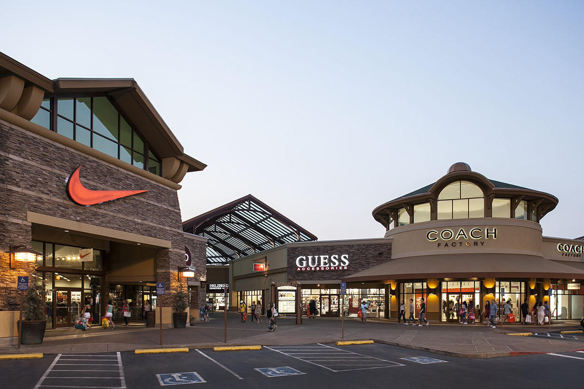 Woodburn Premium Outlets in Woodburn, OR | Whitepages