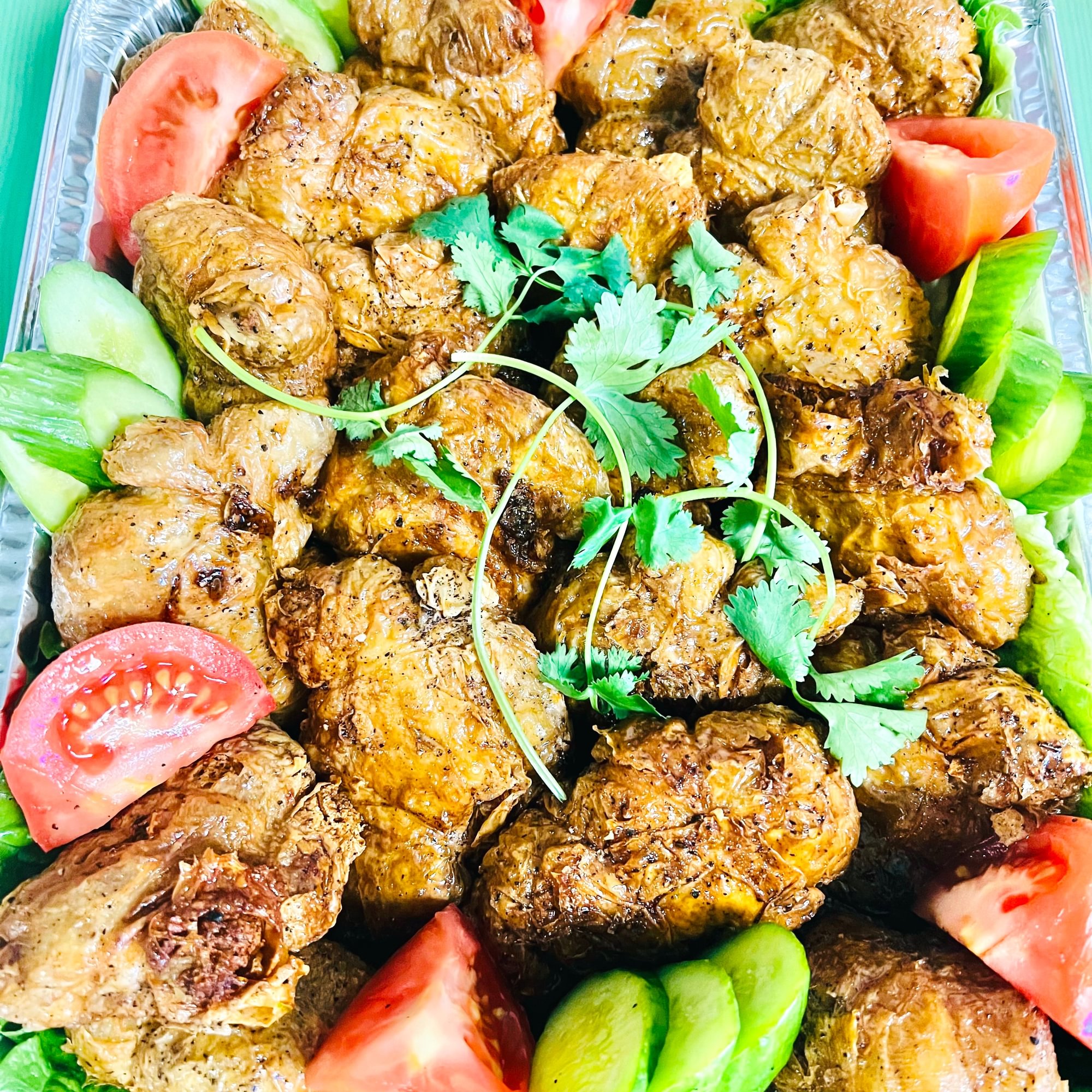 T9. Lemongrass Chicken S/L (tray Đùi Gà)