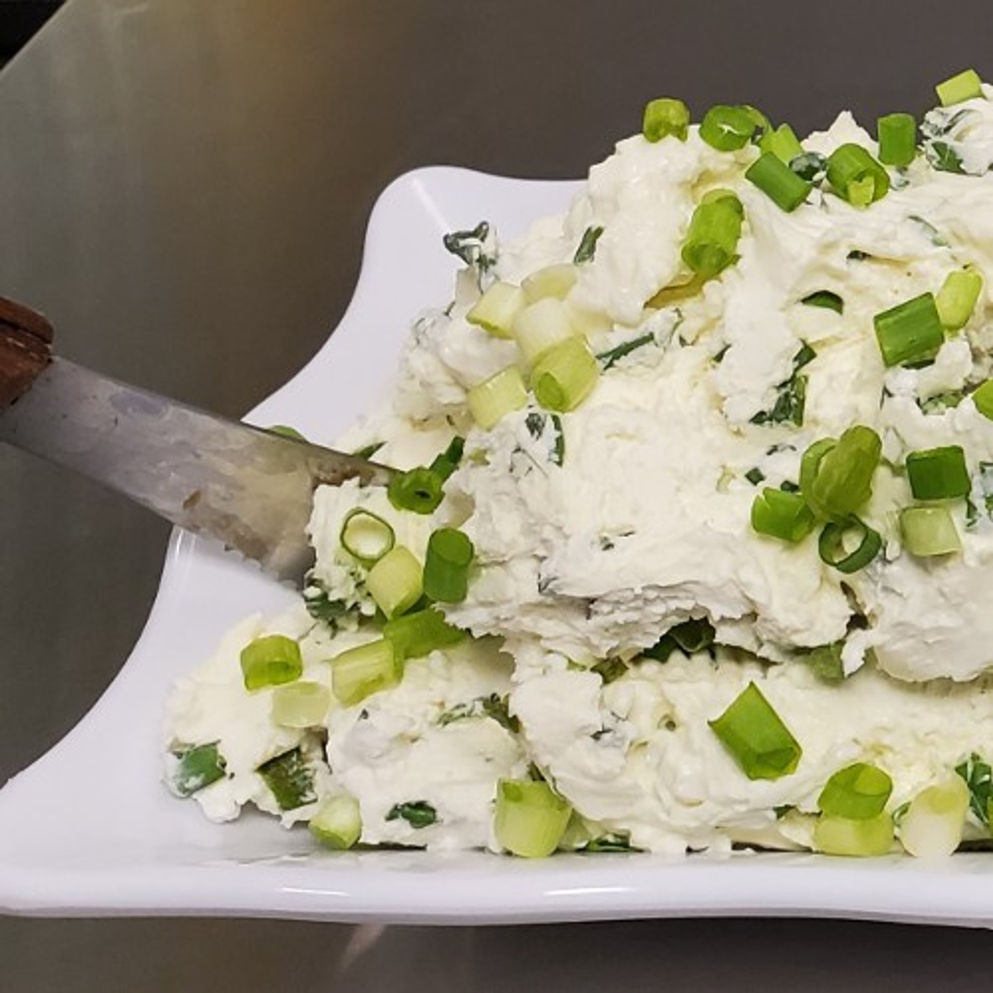 Scallion cream cheese 1/4 lb